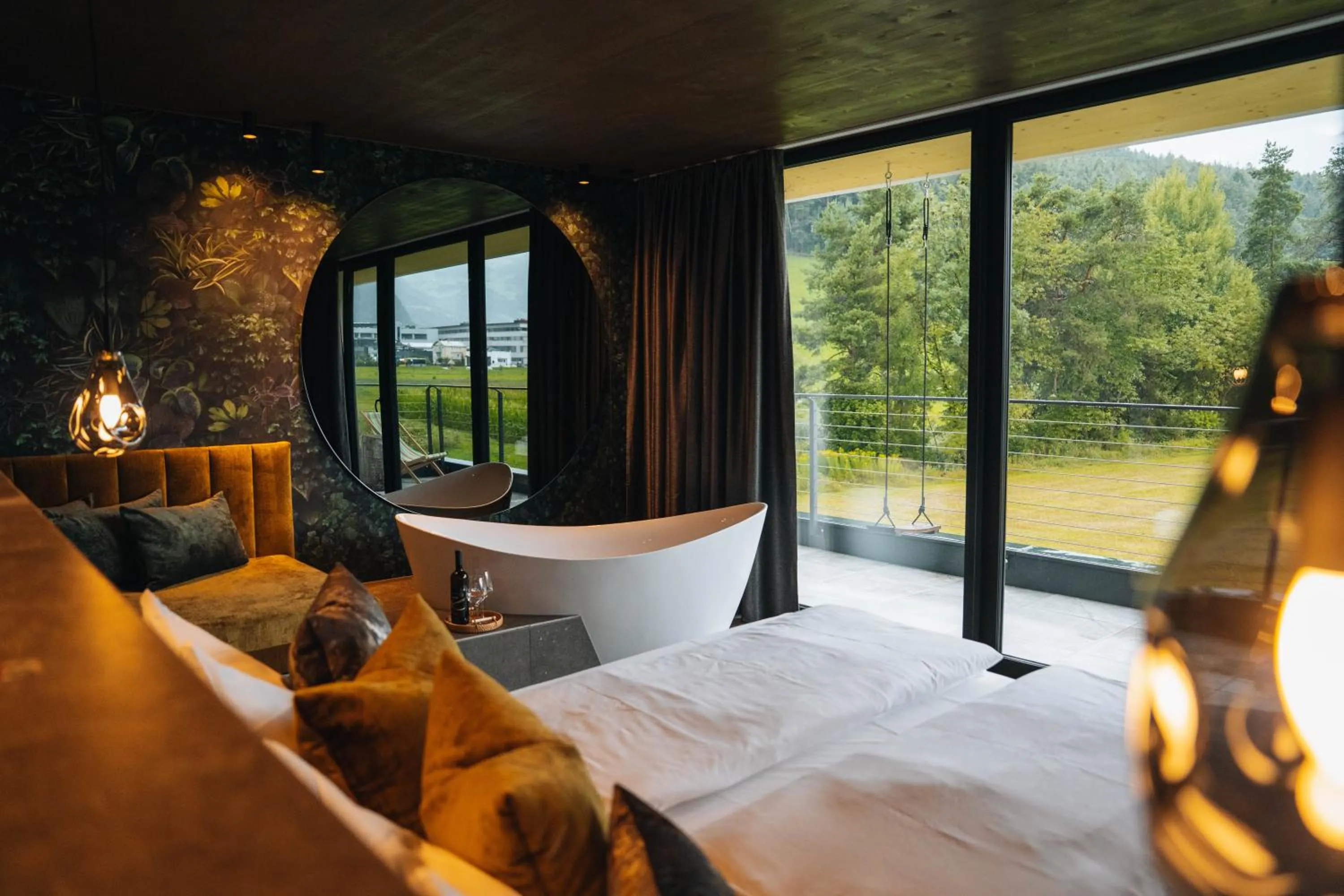 View (from property/room), Bed in Hotel Wochtla Buam Aktivhotel am Kronplatz mit Sauna