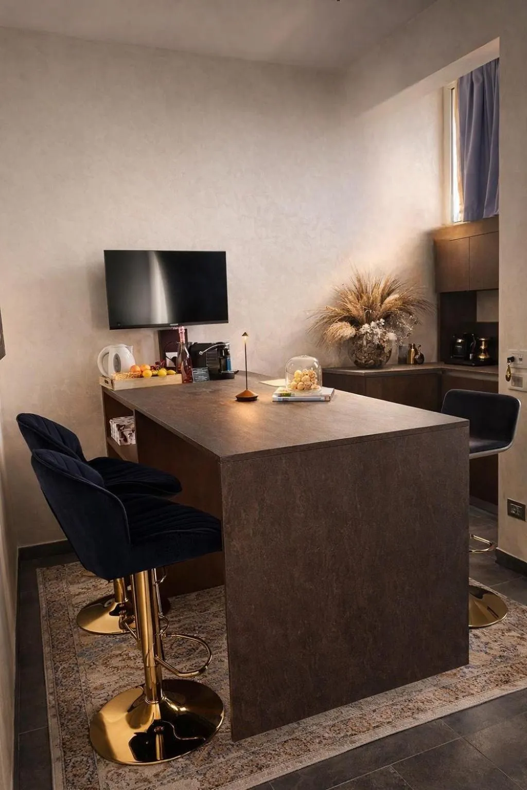 Kitchen or kitchenette in Baba Residences