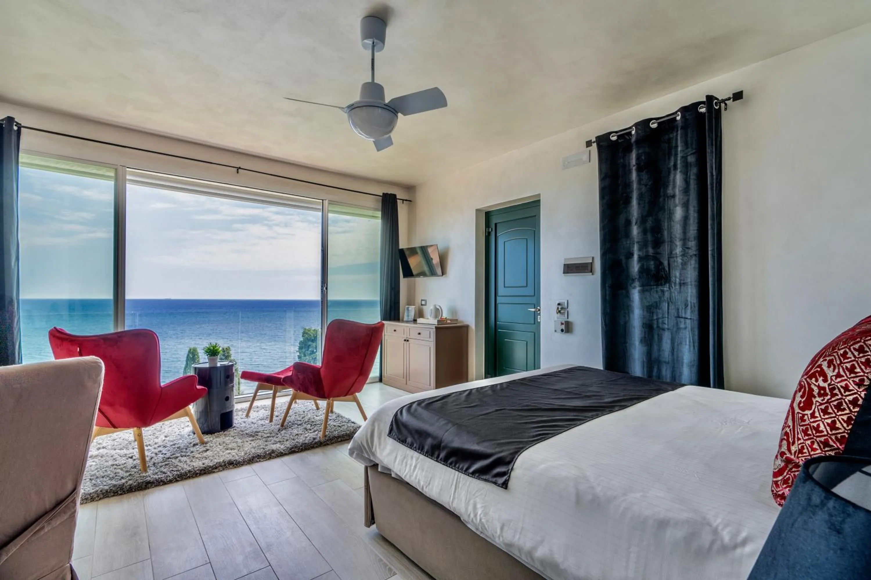 Natural landscape, Bed in Baba Residences