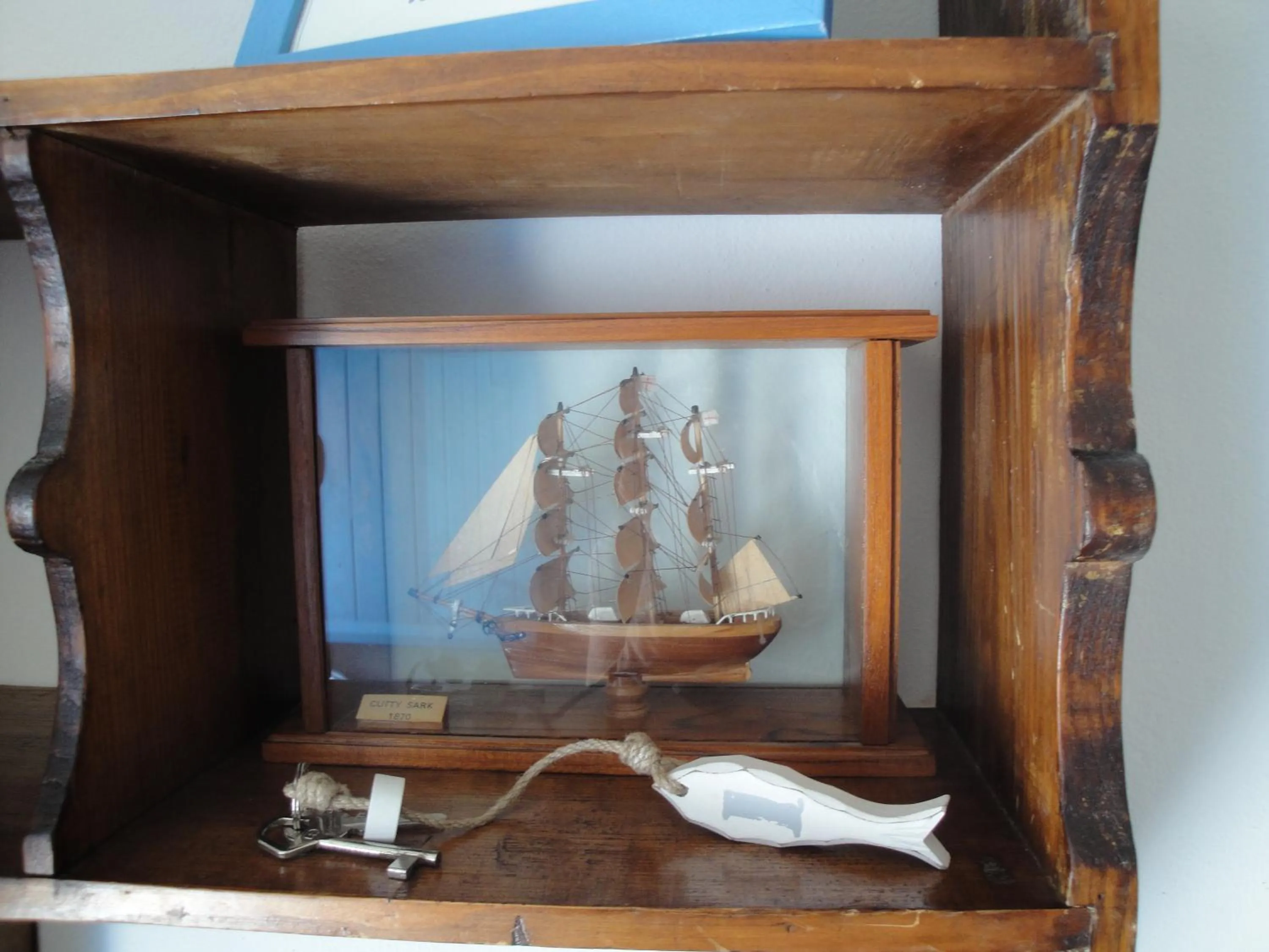 Decorative detail in Le Buzet Bleu Bed & Breakfast