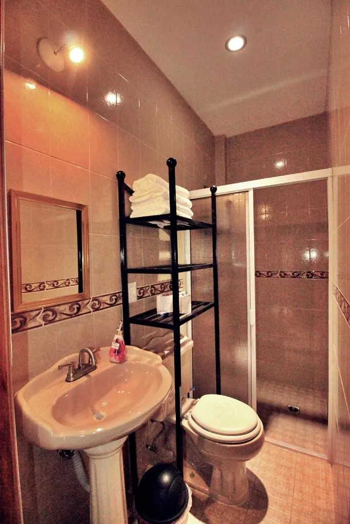 Bathroom in Bungalows de KQ