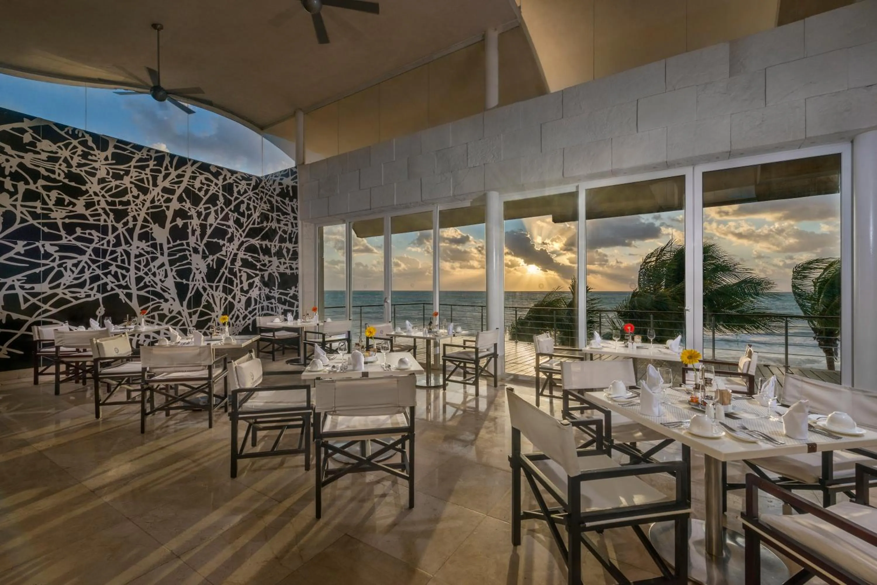 Restaurant/places to eat in Blue Diamond Luxury Boutique - All Inclusive Adults Only