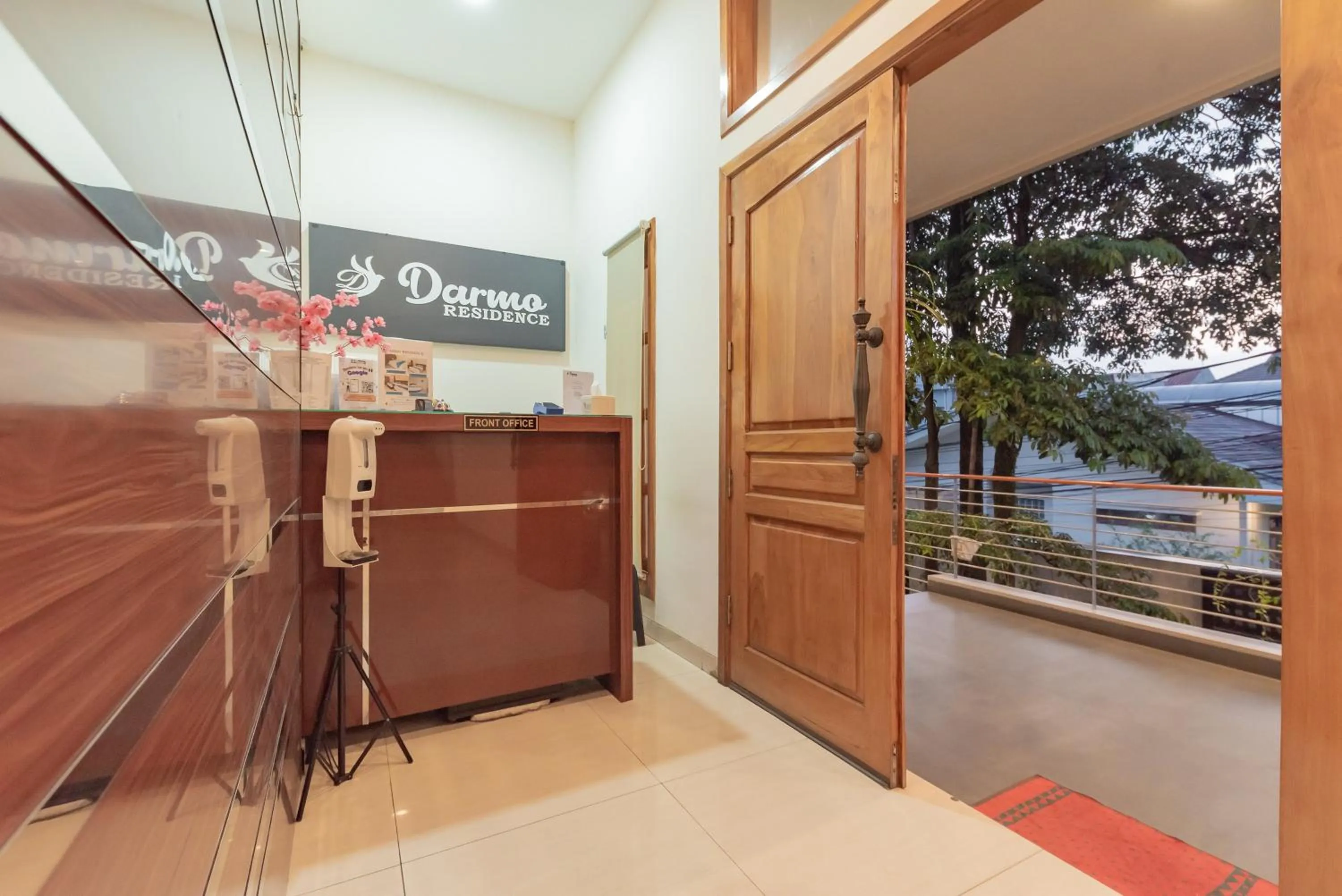 Lobby or reception in Urbanview Darmo Residence Bandung