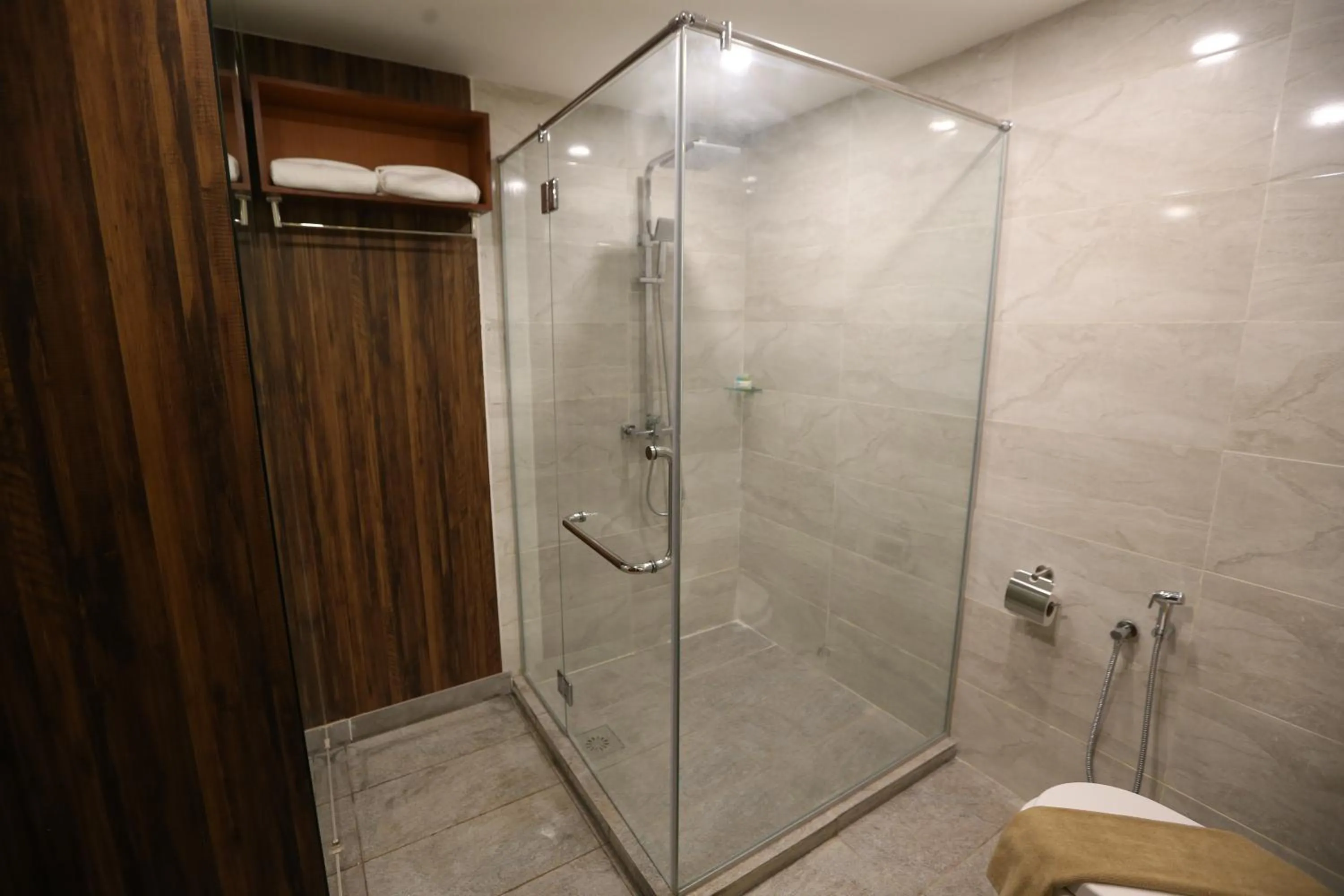 Shower in AMERALD RESORT HOTEL DESARU