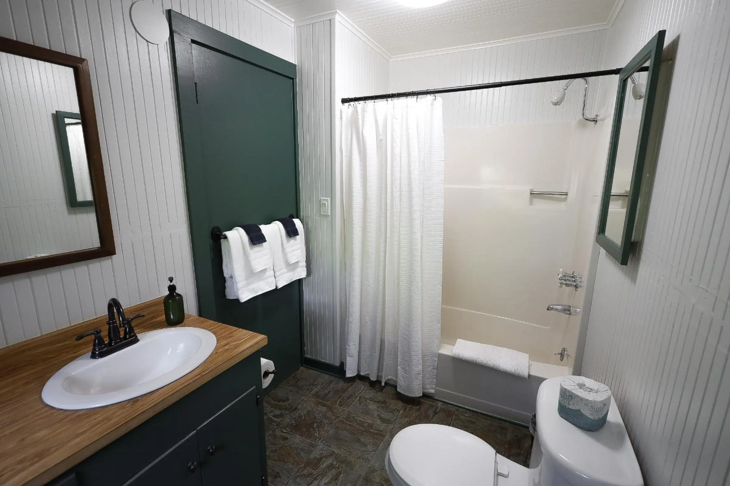 Bedroom in Piety Hill Cottages