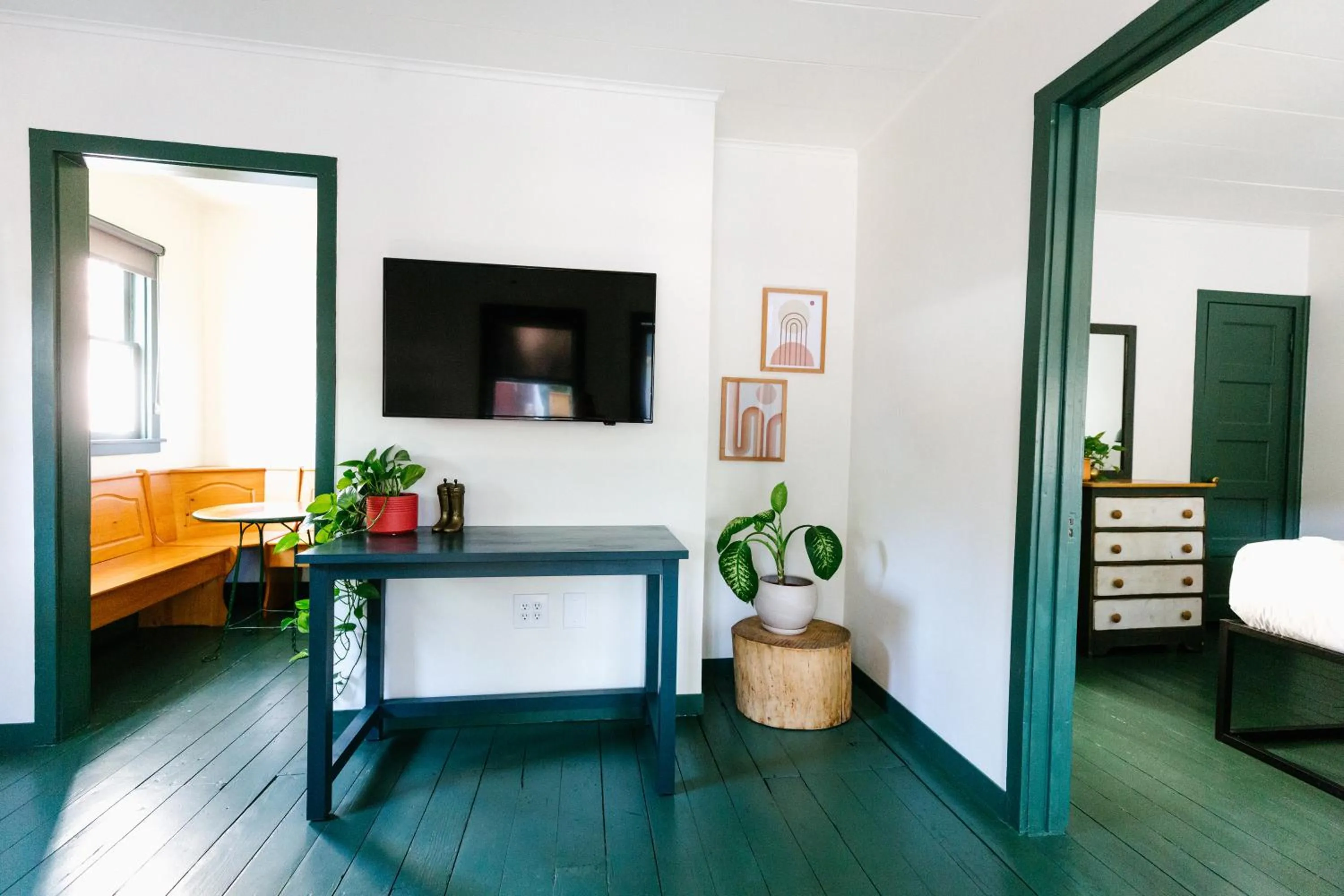 TV and multimedia, Bed in Piety Hill Cottages