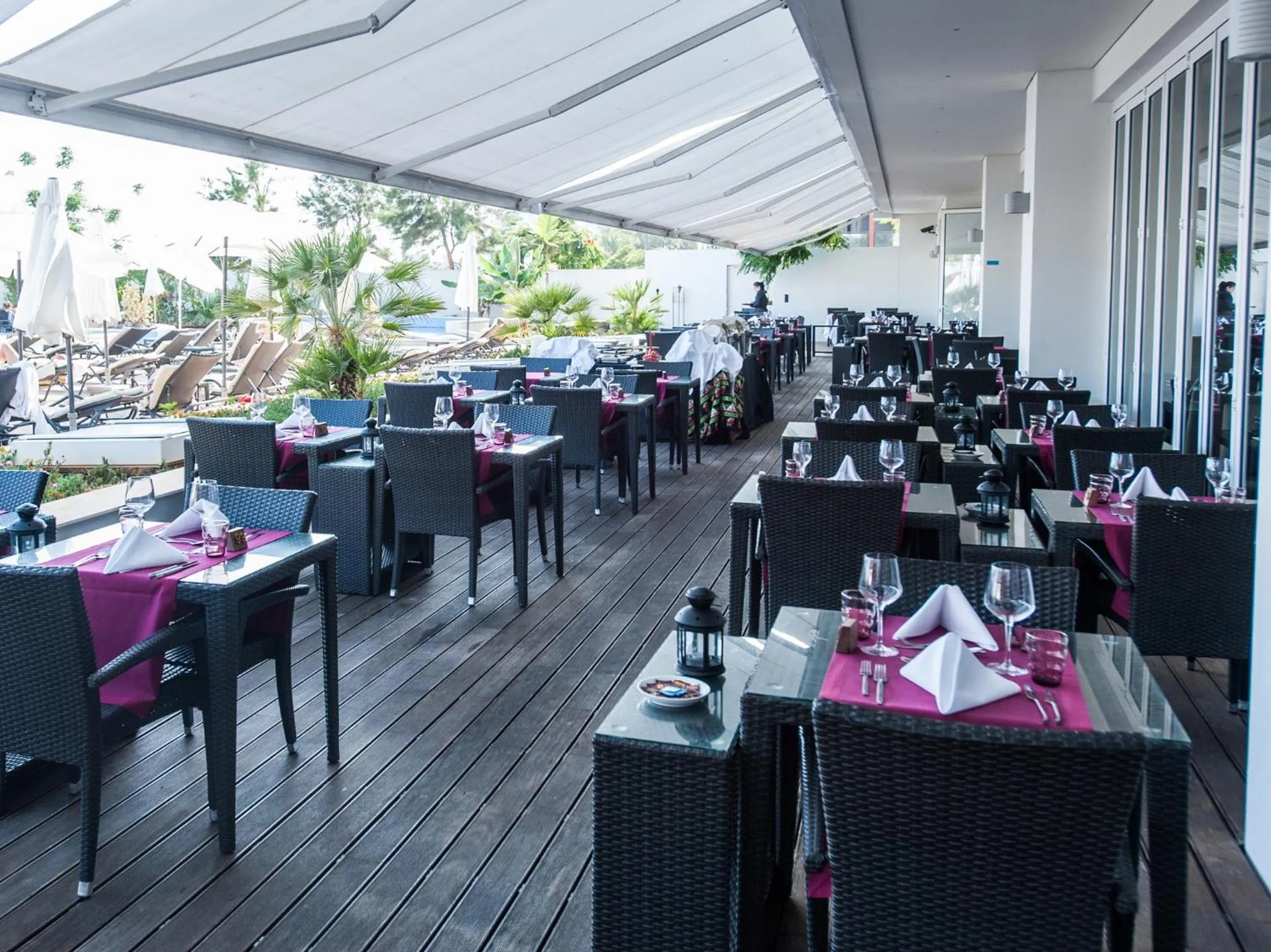 Restaurant/places to eat in Melia Madeira Mare