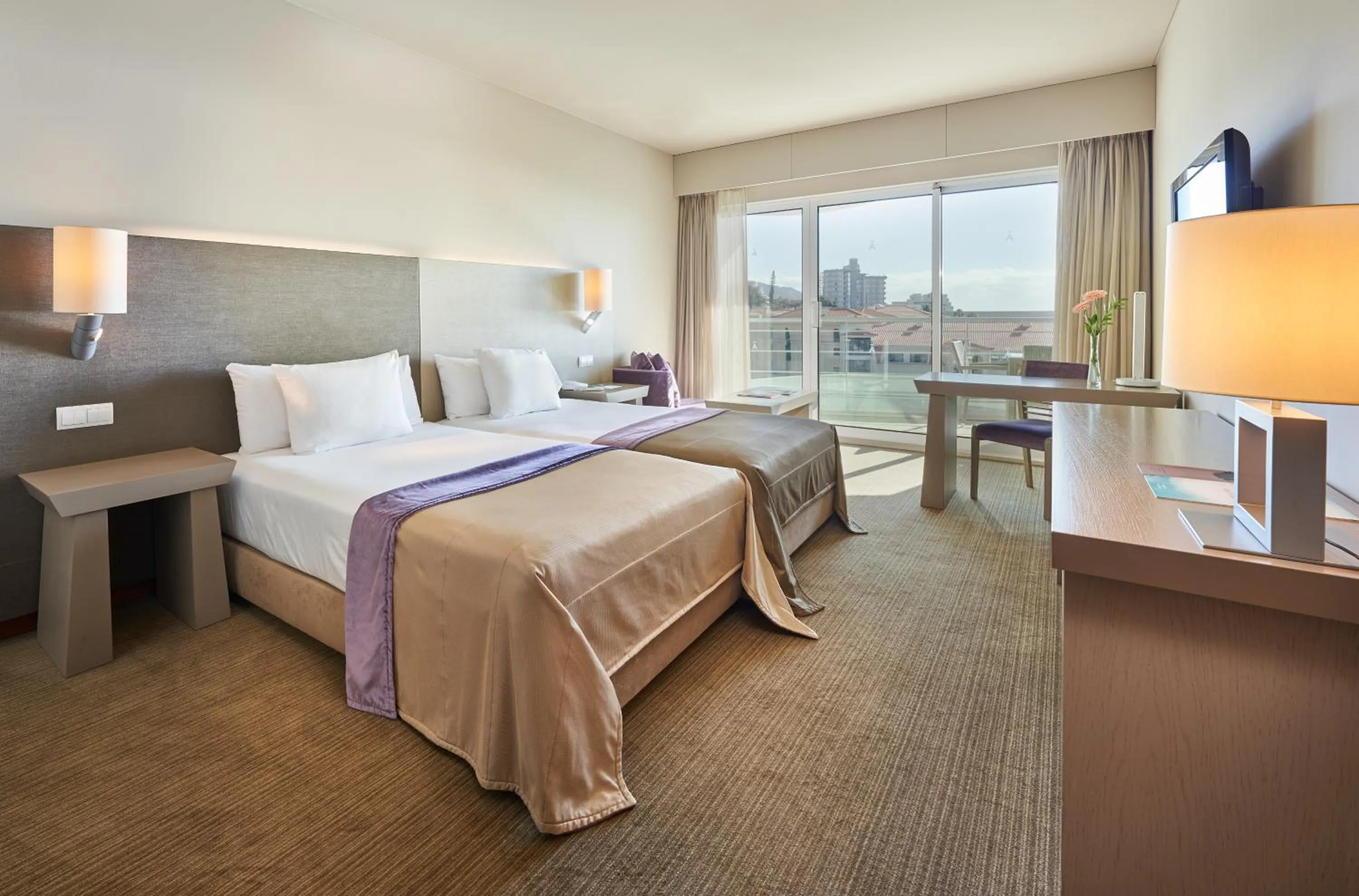 Bed in Melia Madeira Mare