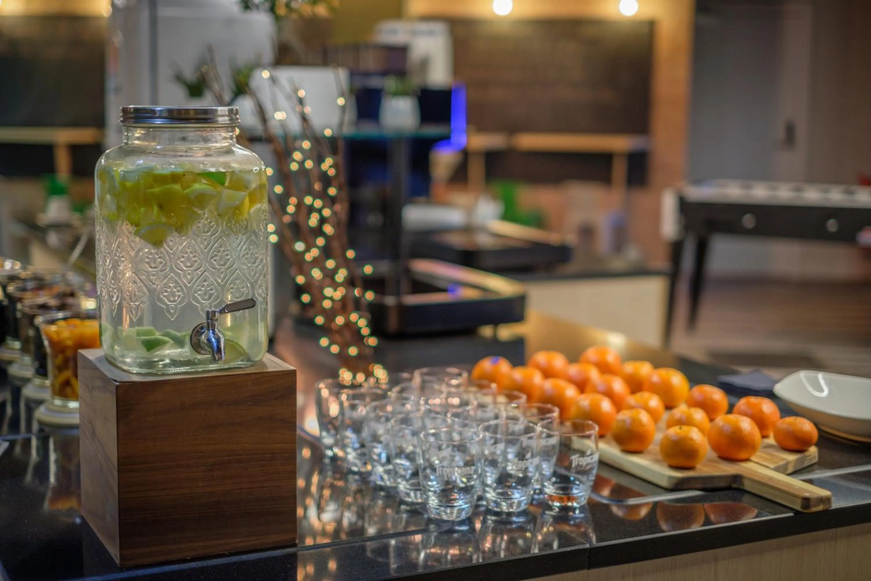 Business facilities in Kyriad Prestige Lyon Est - Saint Priest Eurexpo Hotel and SPA