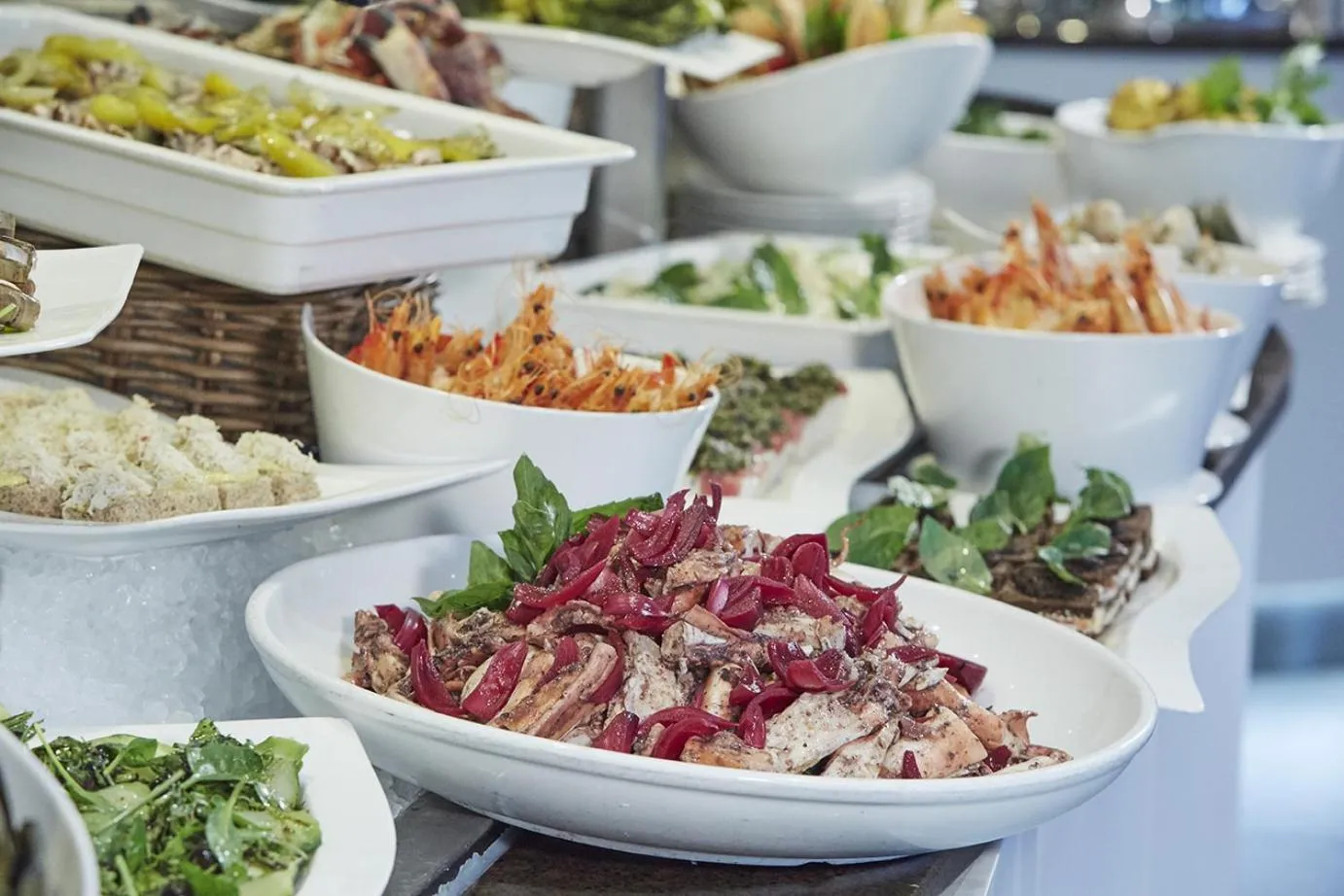 Restaurant/places to eat in Kyriad Prestige Lyon Est - Saint Priest Eurexpo Hotel and SPA