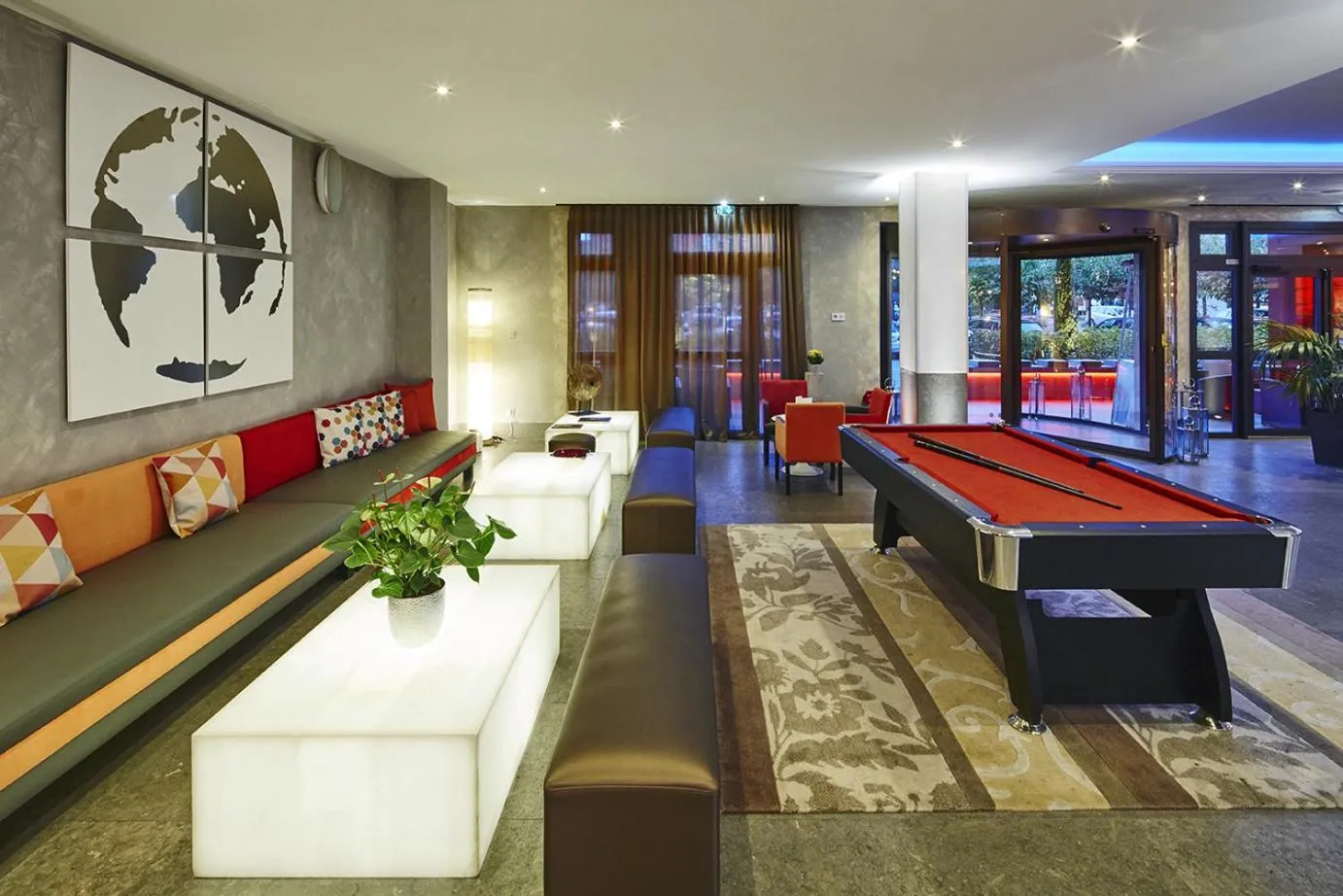 Library in Kyriad Prestige Lyon Est - Saint Priest Eurexpo Hotel and SPA