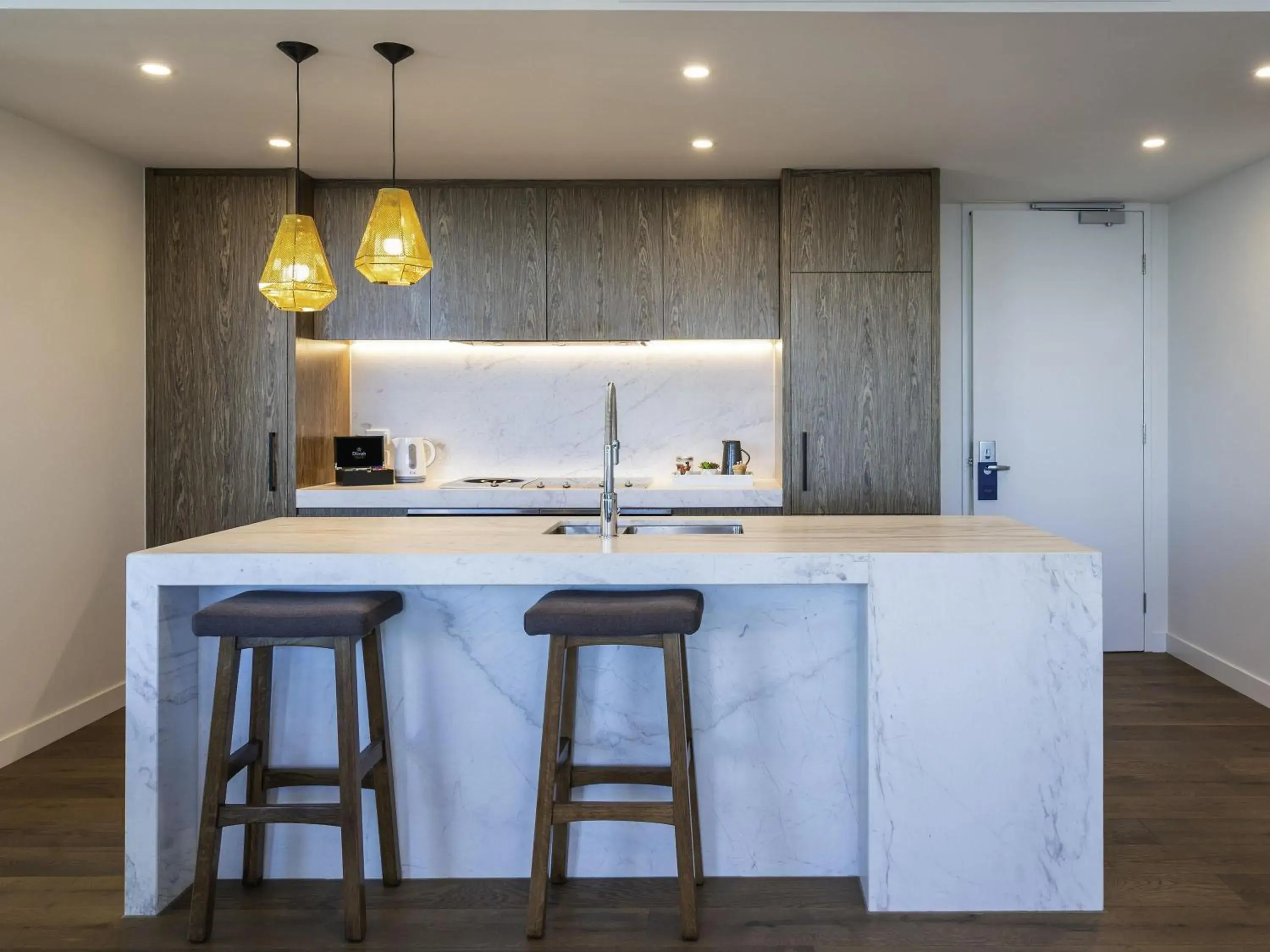 Three-Bedroom Apartment with View in The Sebel Melbourne Malvern Three-Bedroom Apartment with View in The Sebel Melbourne Malvern