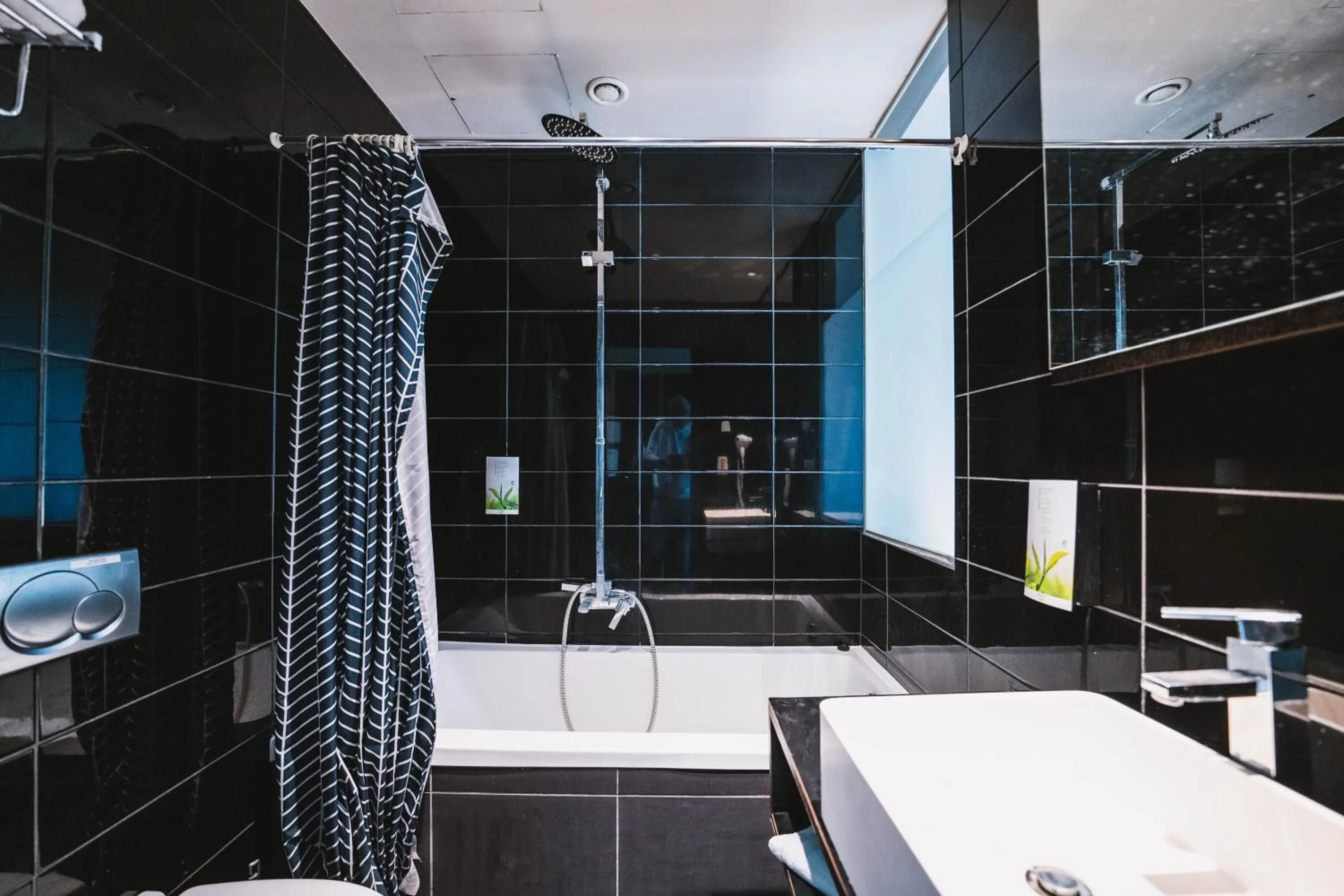 Bathroom in Utopia Hotel - Art & Nature Hotel