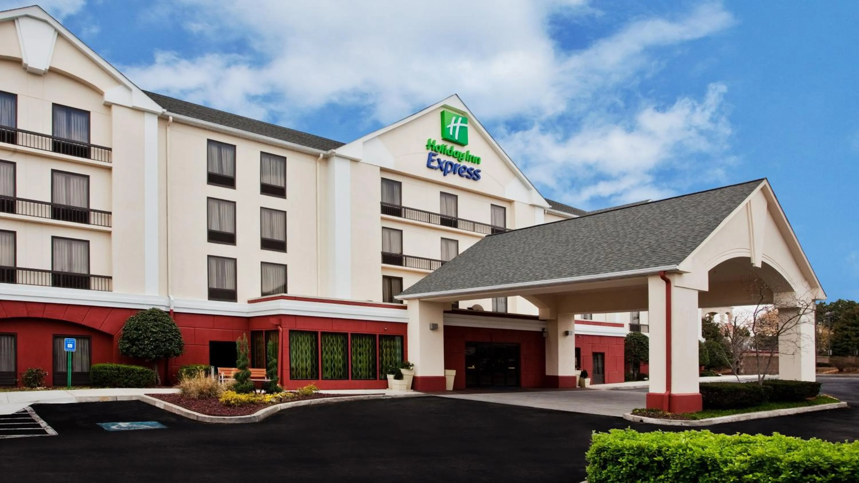 Property building in Holiday Inn Express Atlanta West - Theme Park Area by IHG
