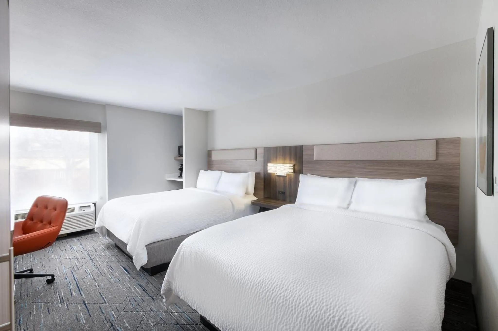 Photo of the whole room, Bed in Holiday Inn Express Atlanta West - Theme Park Area by IHG