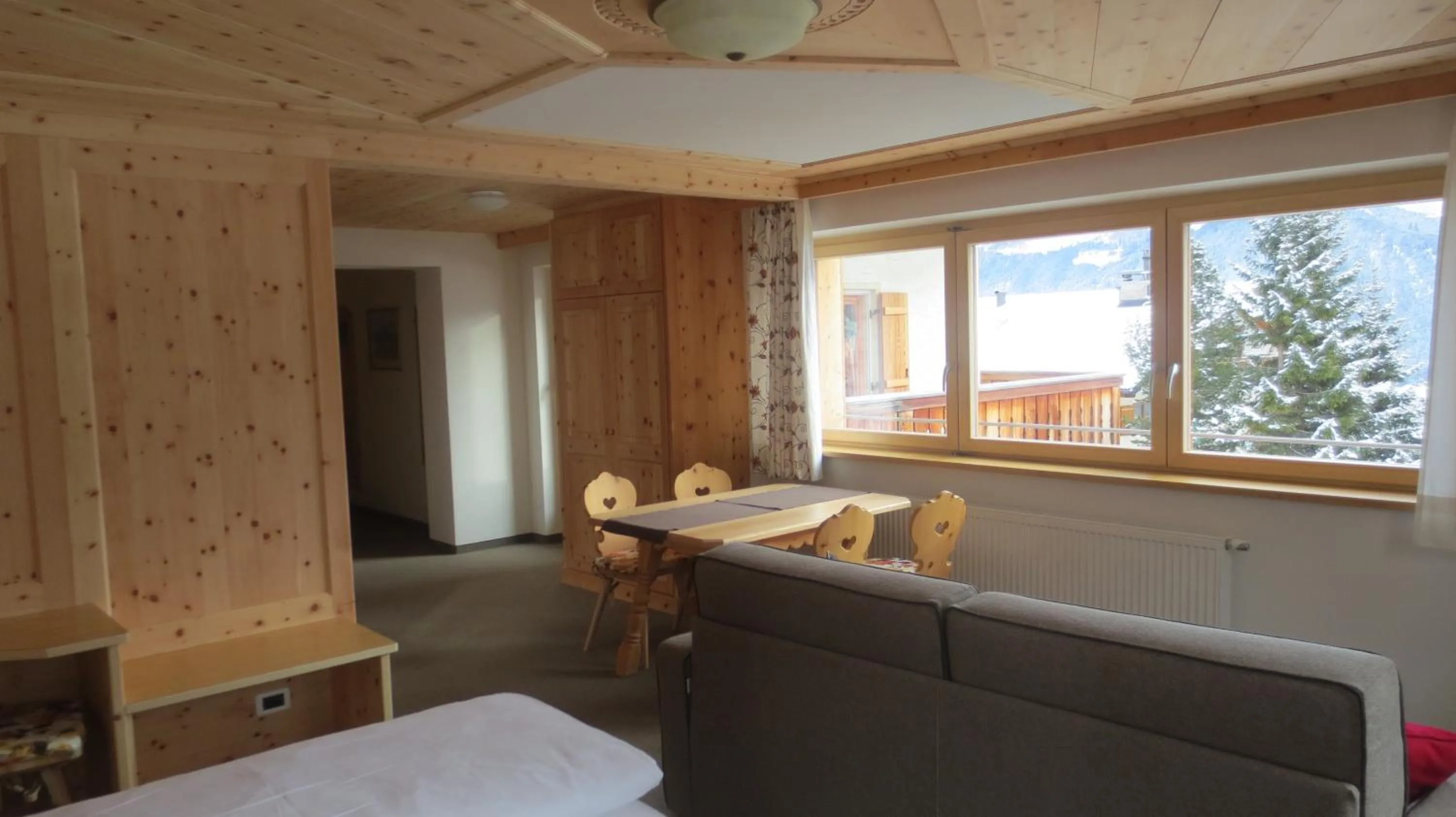 Day, Bed in Hotel Borest