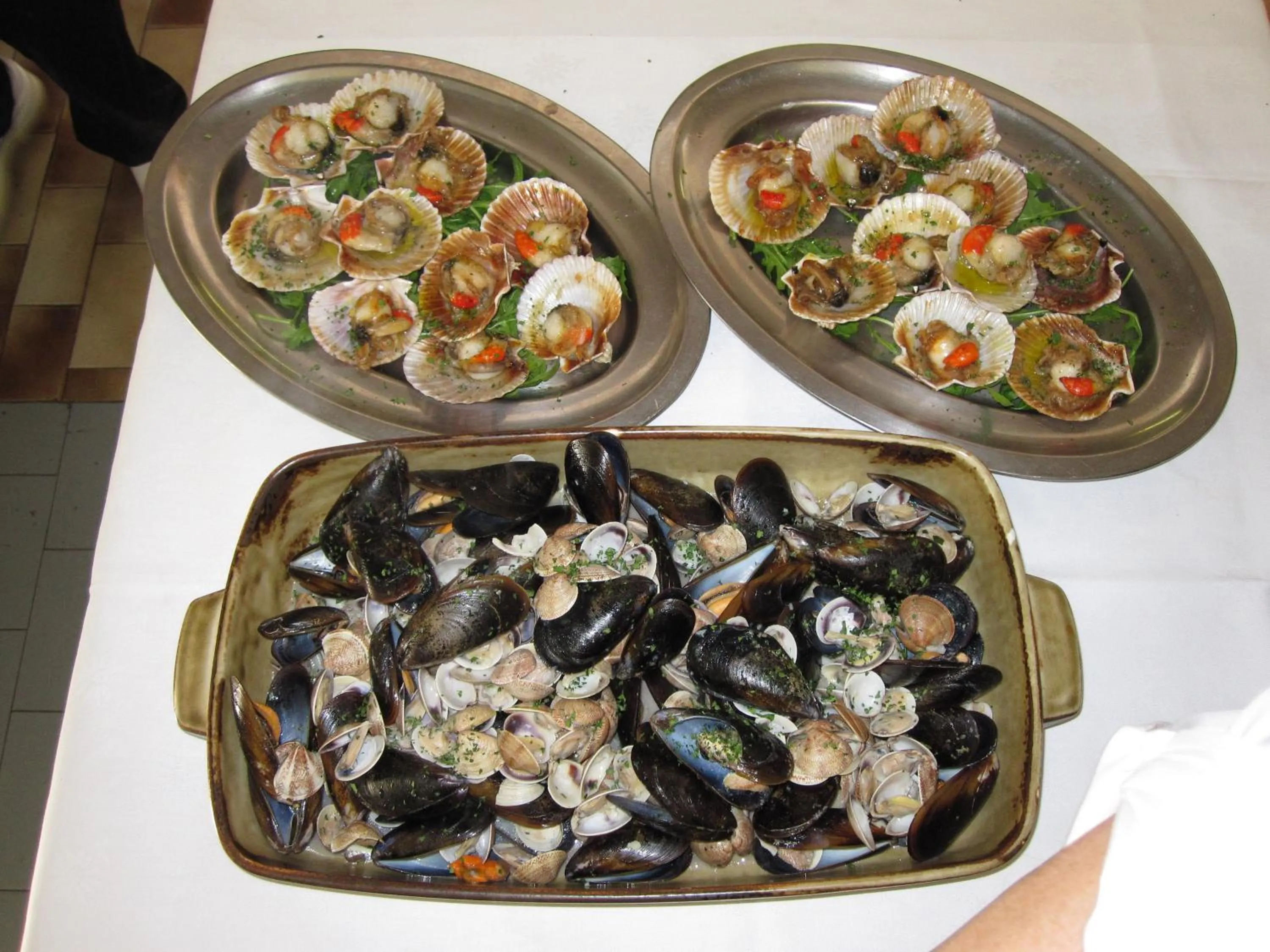 Restaurant/places to eat in Hotel Borest