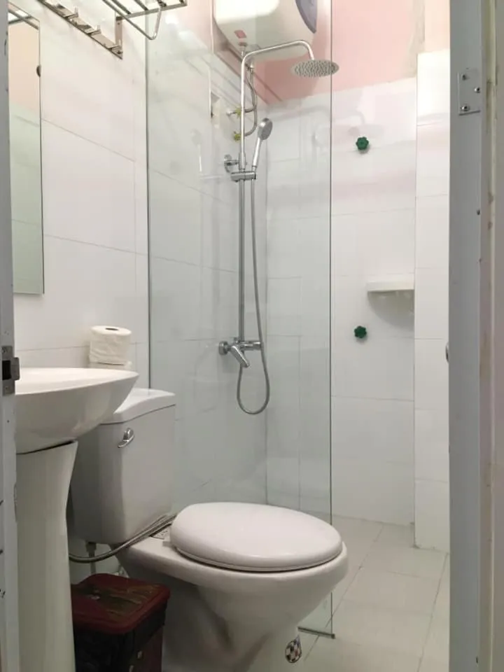 Shower in Ngan Nga Bac Ha Hotel