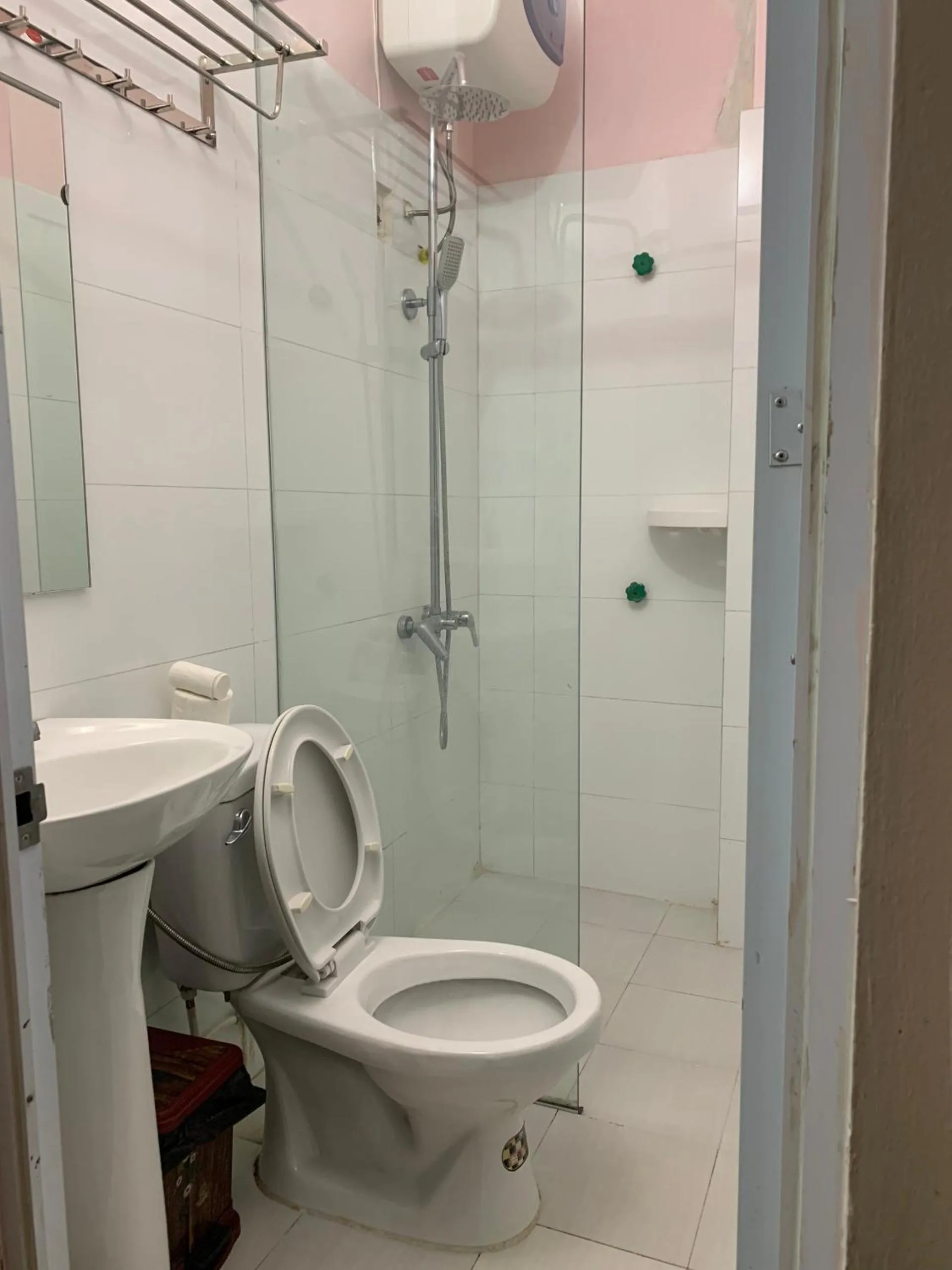 Shower in Ngan Nga Bac Ha Hotel