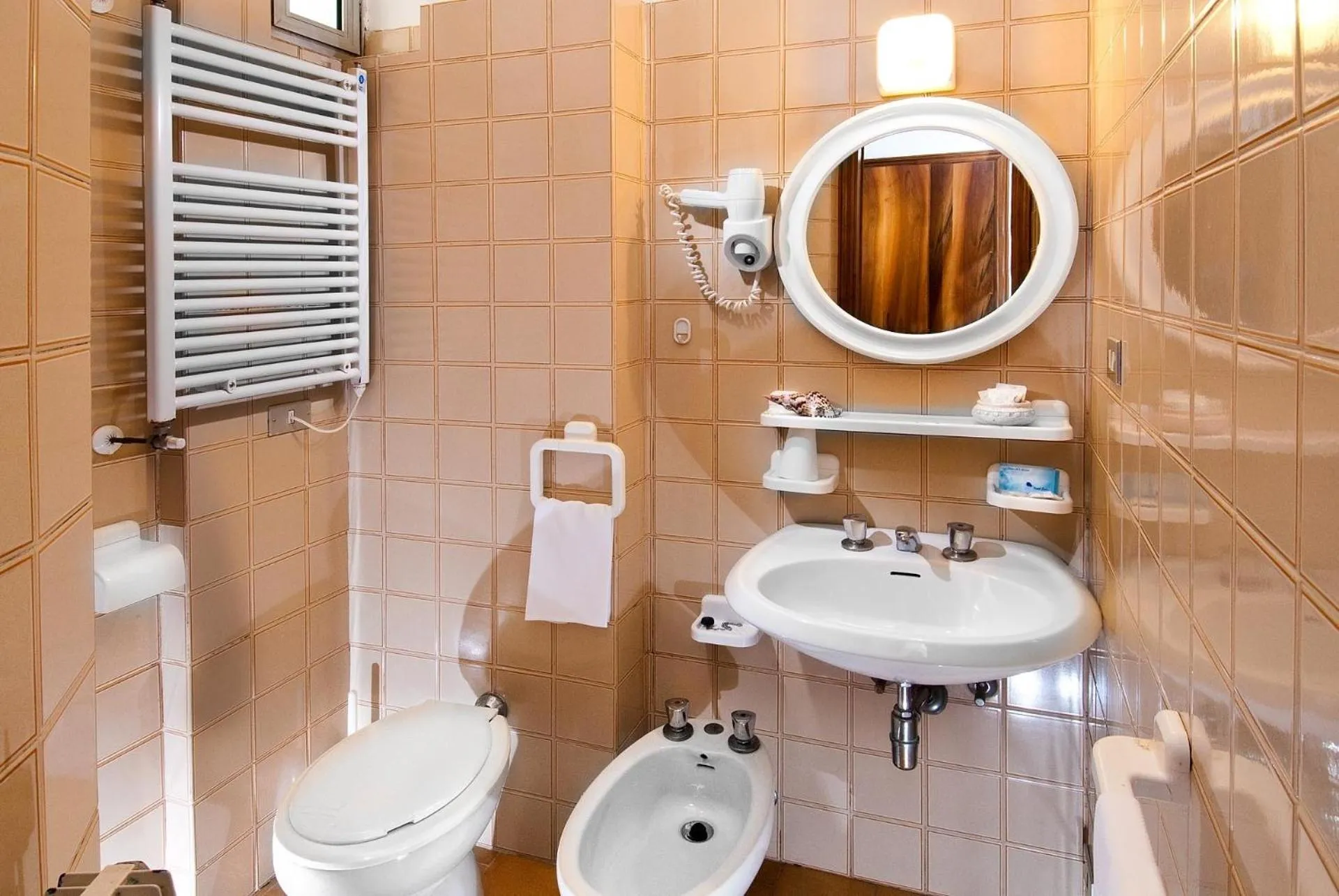 Bathroom in Hotel Le Querce