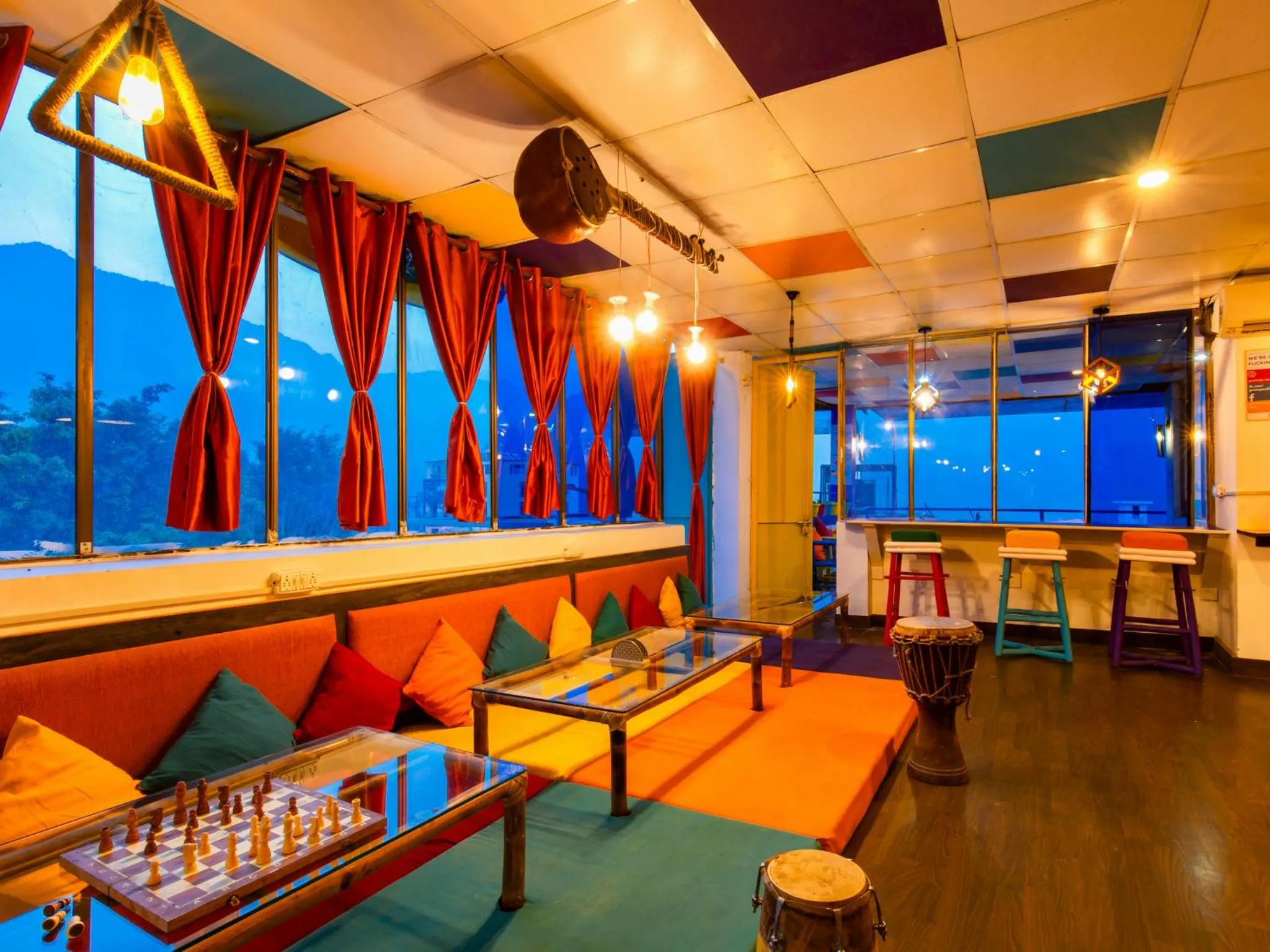 Seating area in goSTOPS Rishikesh, Tapovan