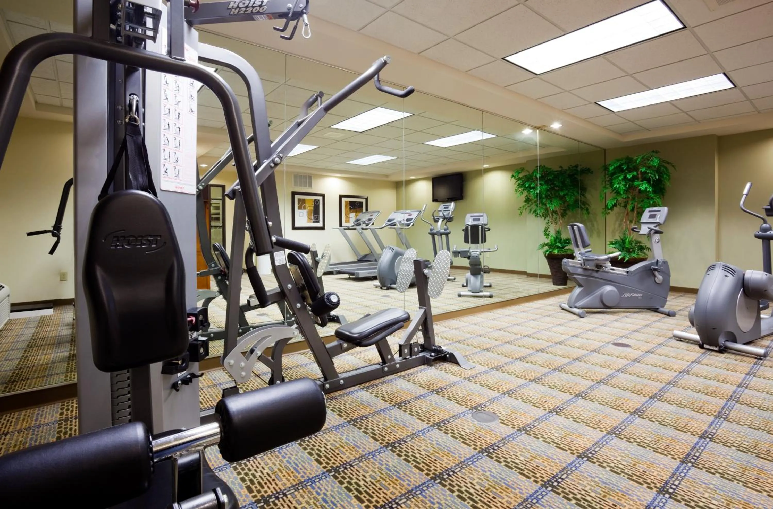Spa and wellness centre/facilities in Holiday Inn Express & Suites Madison-Verona by IHG