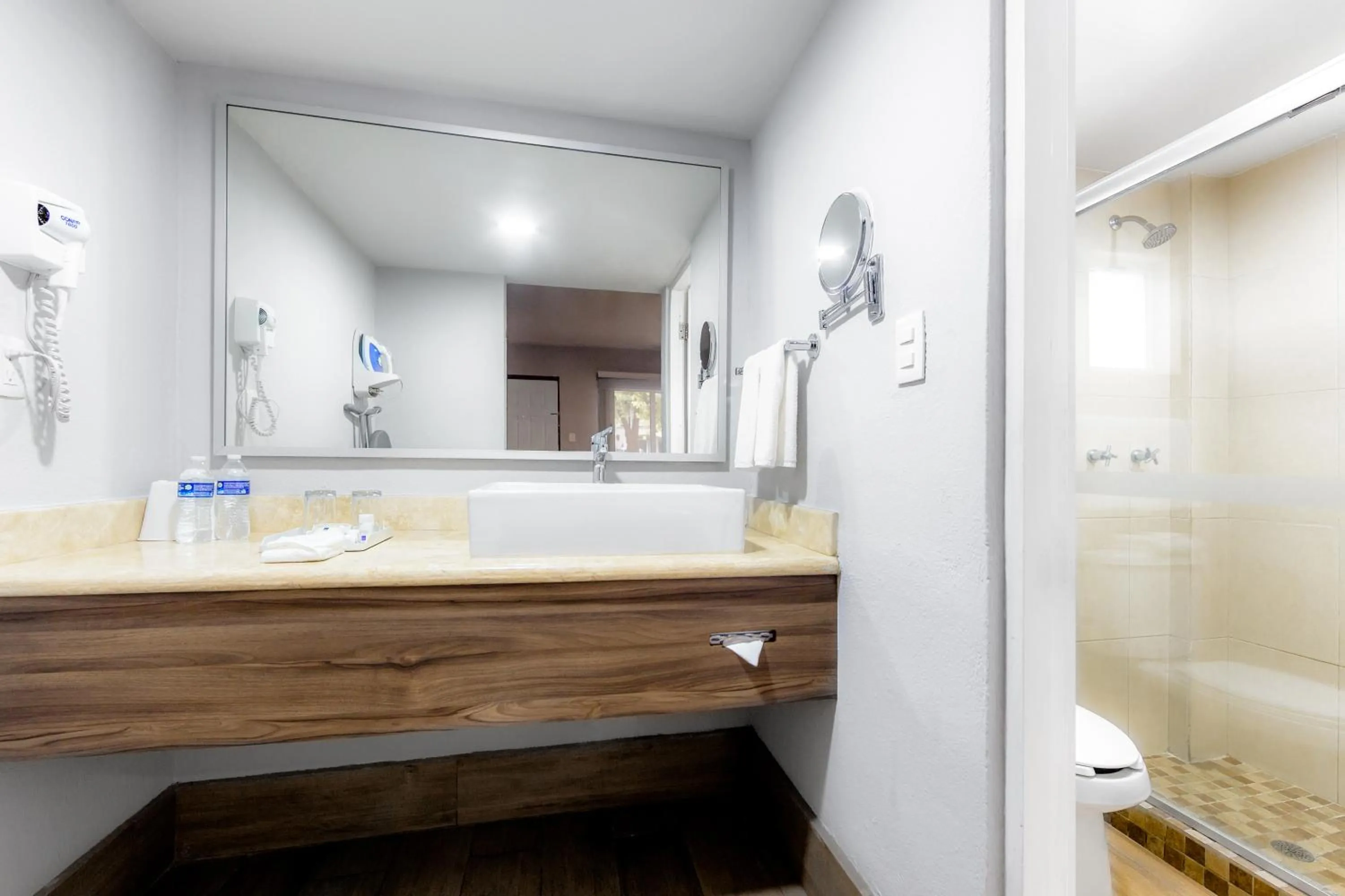 Bathroom in Sleep Inn Monterrey Norte