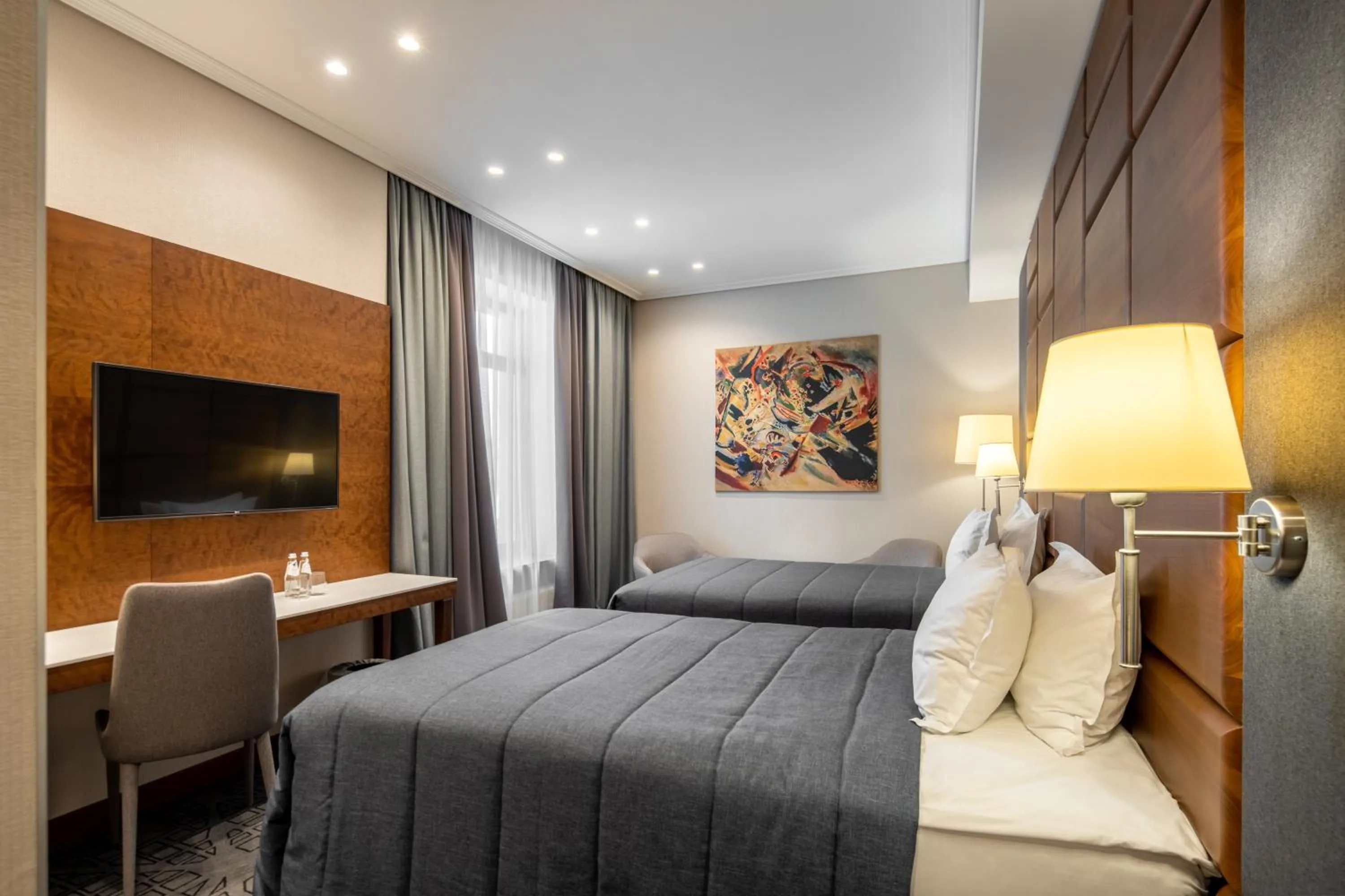 TV and multimedia, Bed in CITYHOTEL