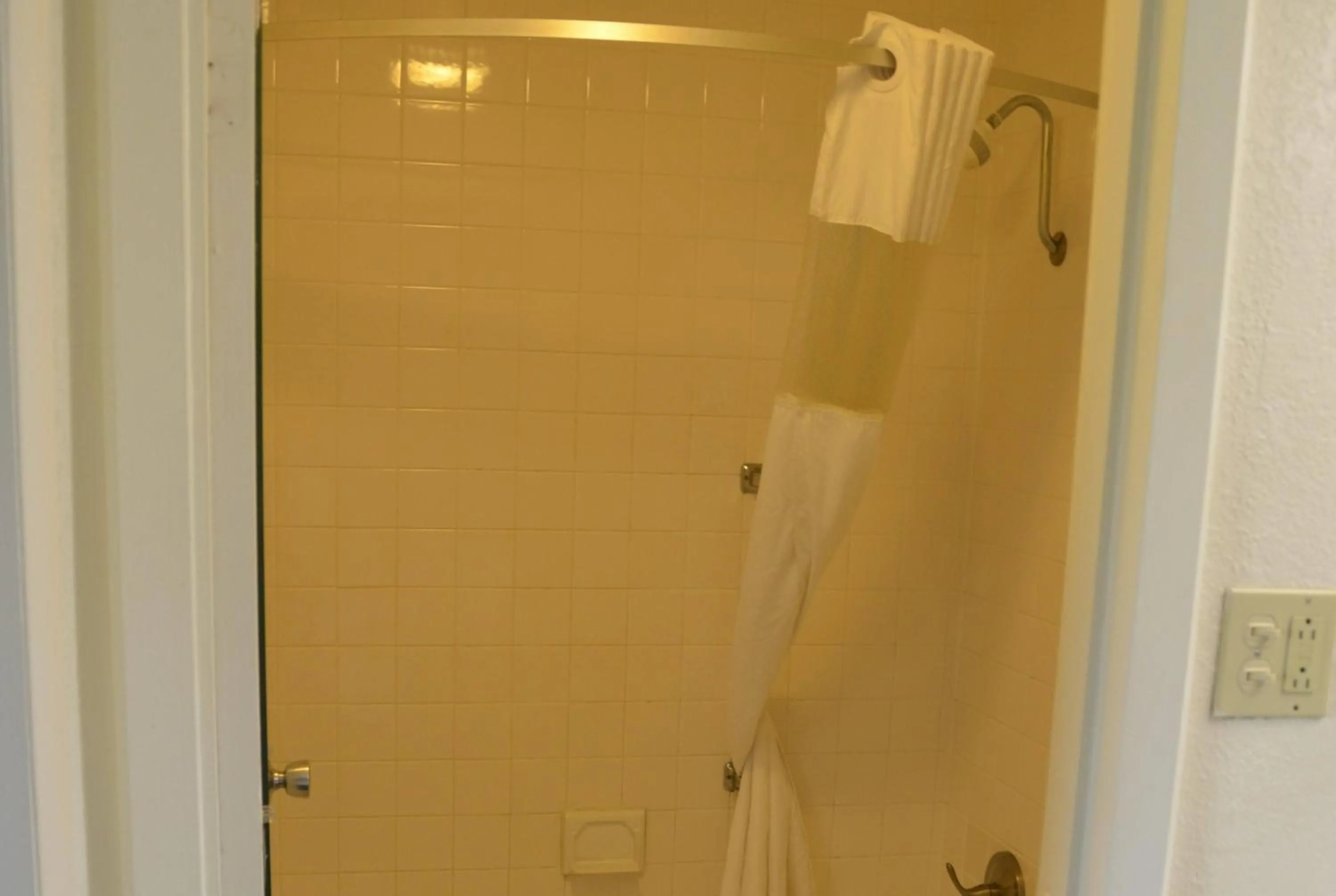 Bathroom in Days Inn by Wyndham Luray Shenandoah