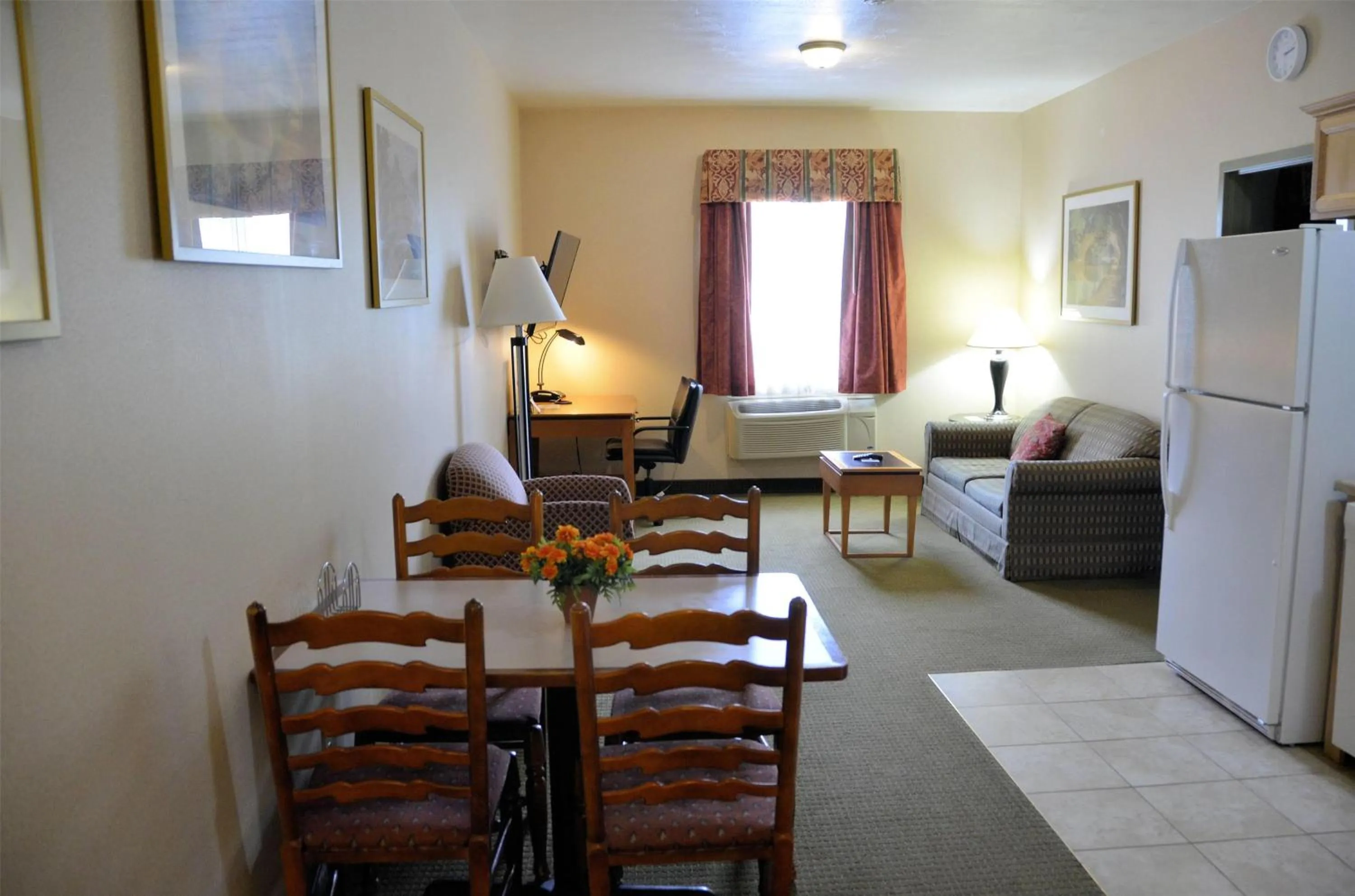 Photo of the whole room in Days Inn by Wyndham Luray Shenandoah