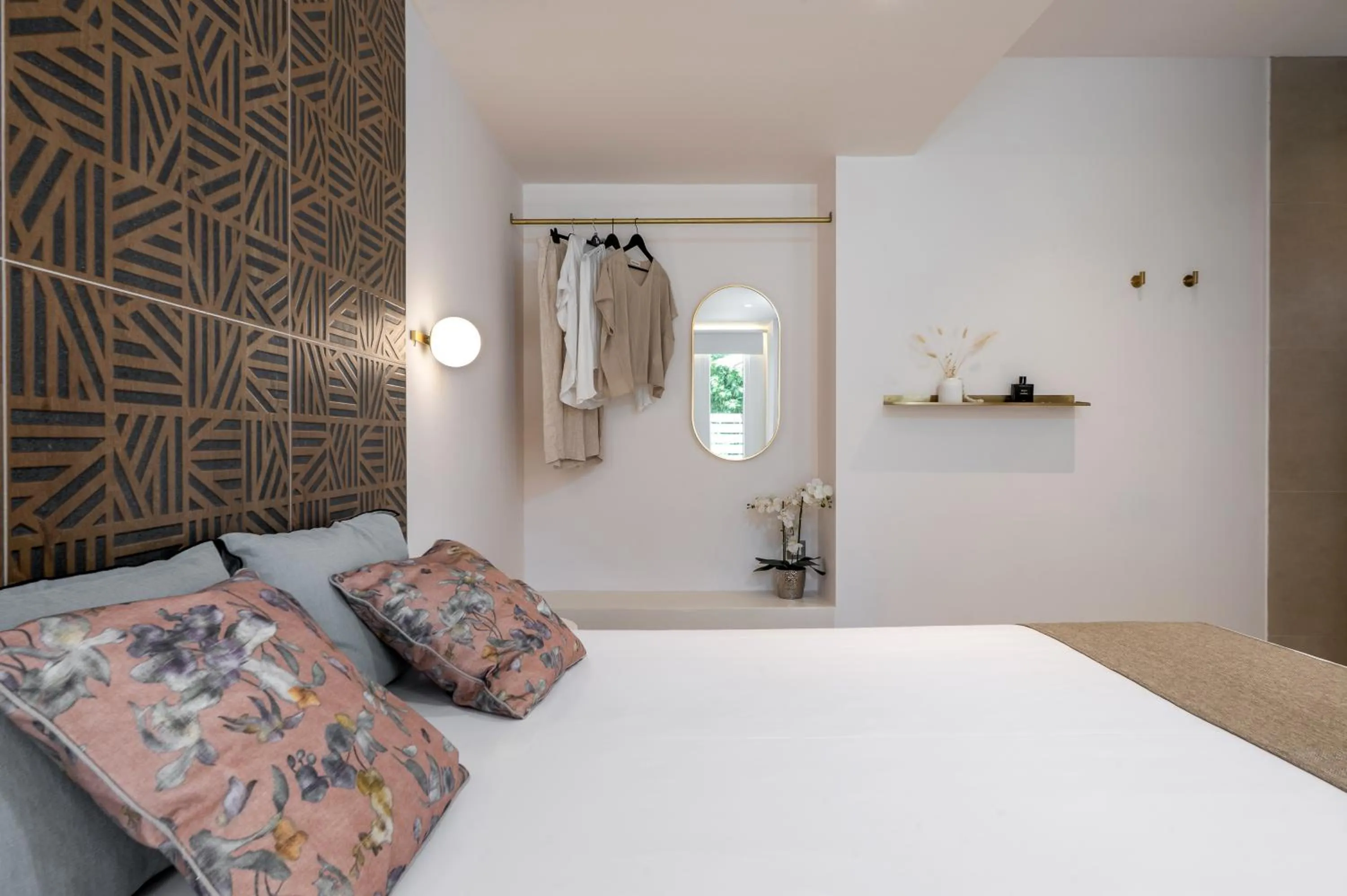 Bed in Socrates Apartments