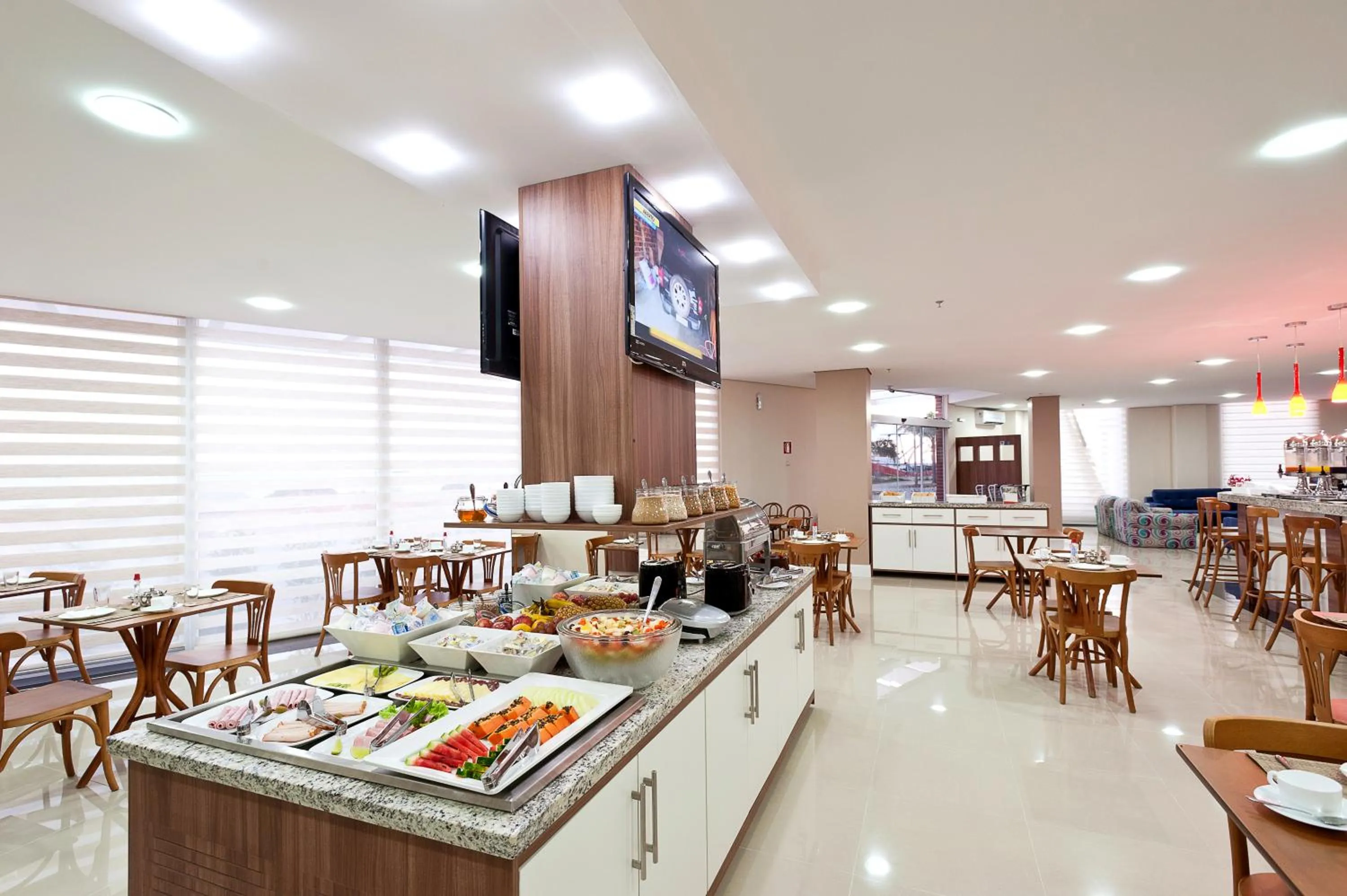 Restaurant/places to eat in Swan Rio Grande