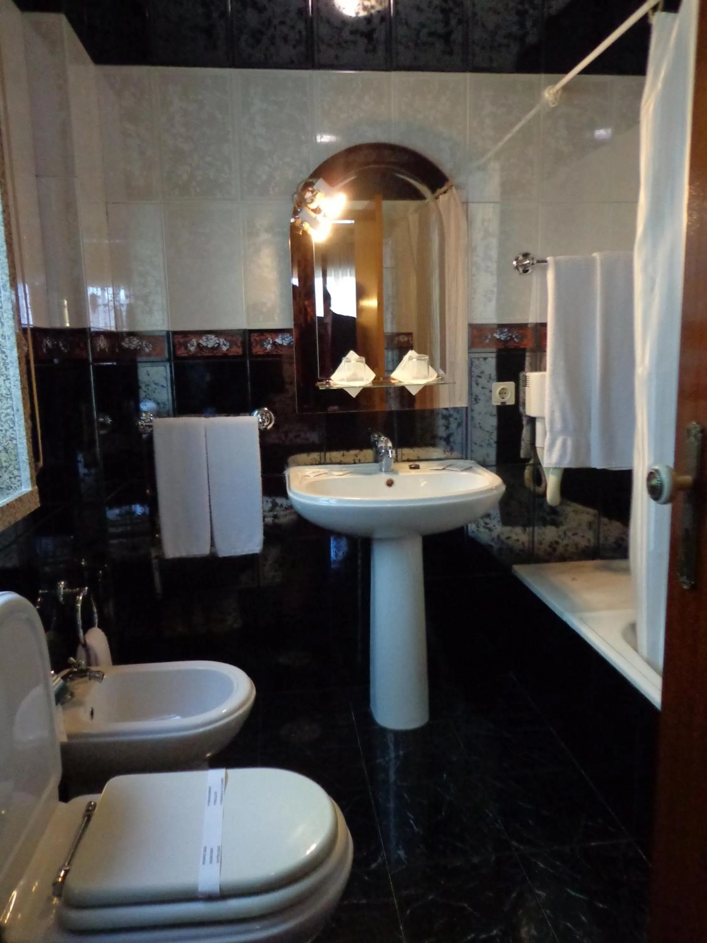 Bathroom in Hotel Quasar