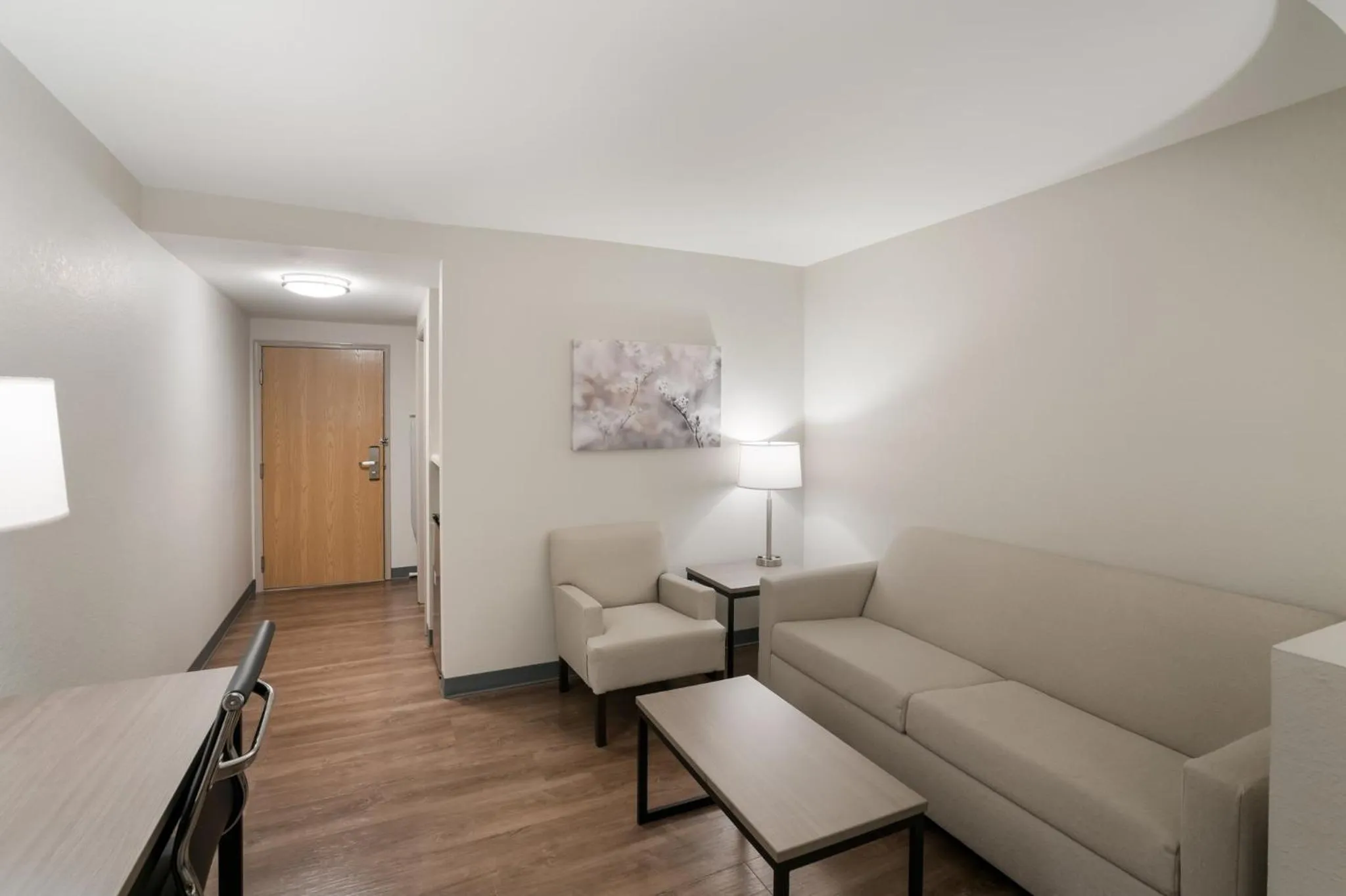 Bedroom in Red Roof Inn & Suites Carrollton, GA - West Georgia