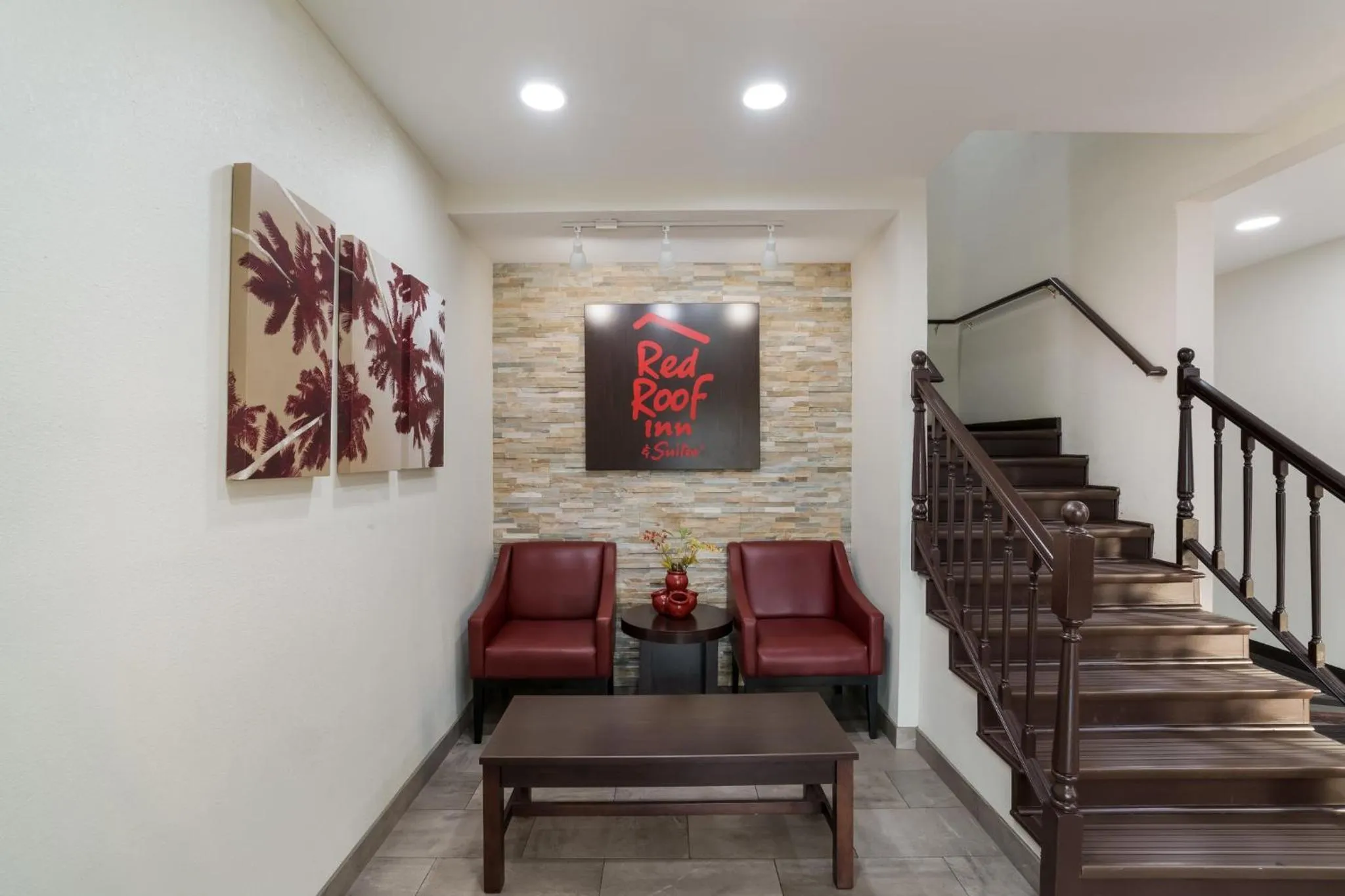 Lobby or reception in Red Roof Inn & Suites Carrollton, GA - West Georgia