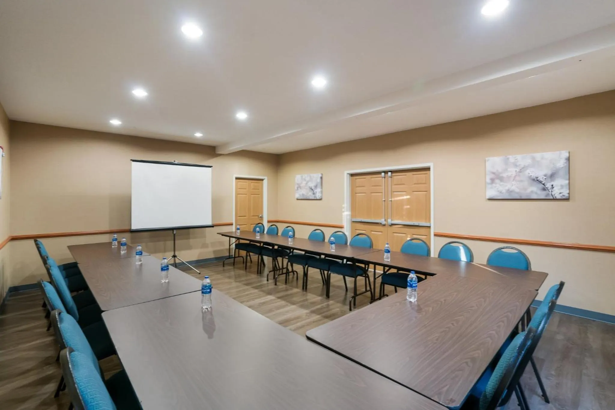 Meeting/conference room in Red Roof Inn & Suites Carrollton, GA - West Georgia