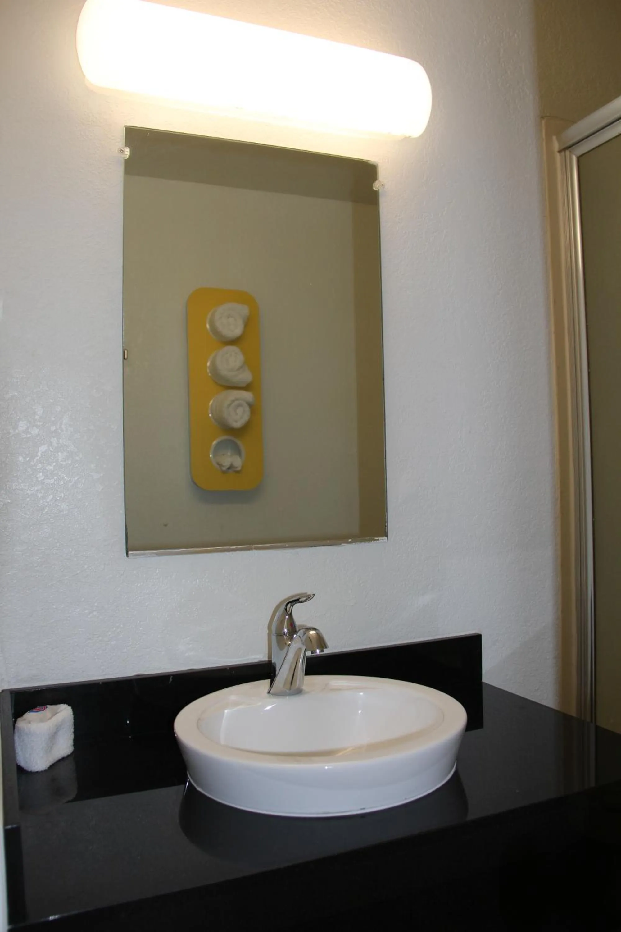 Bathroom in Motel 6-Goodland, KS