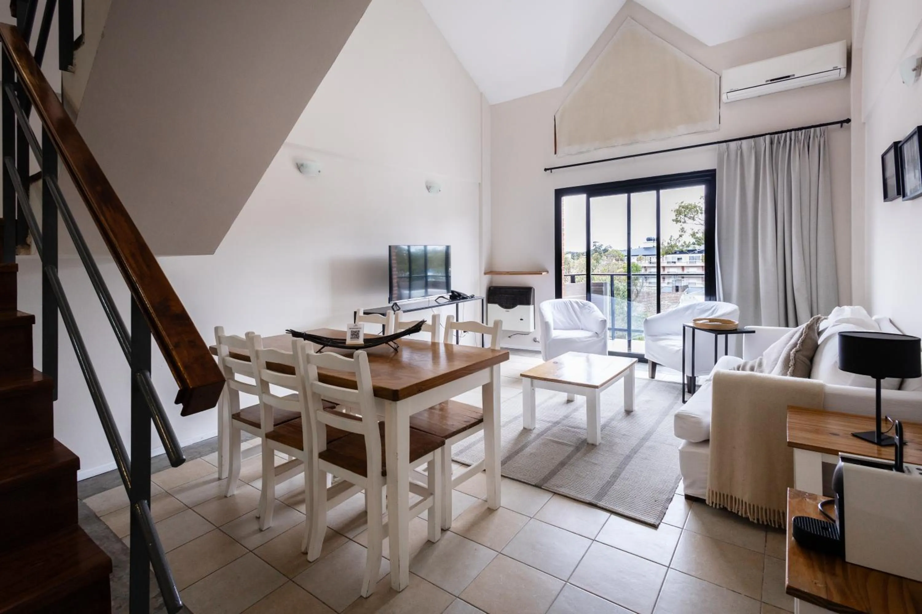 Green Sea Apart Hotel