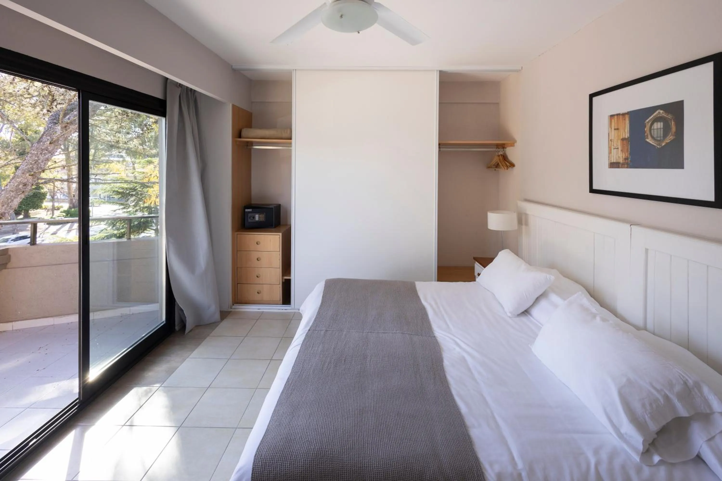 Bedroom, Bed in Green Sea Apart Hotel