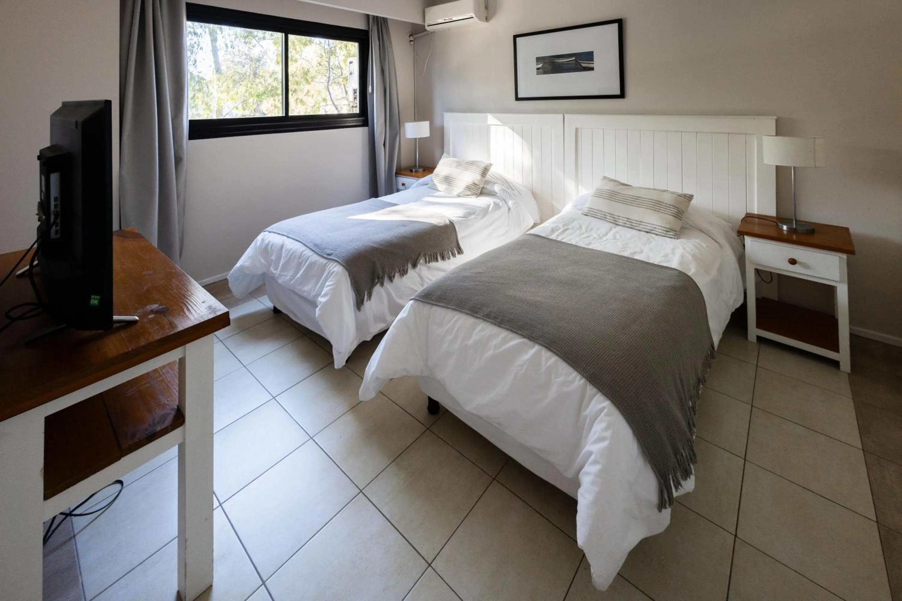 Bed in Green Sea Apart Hotel