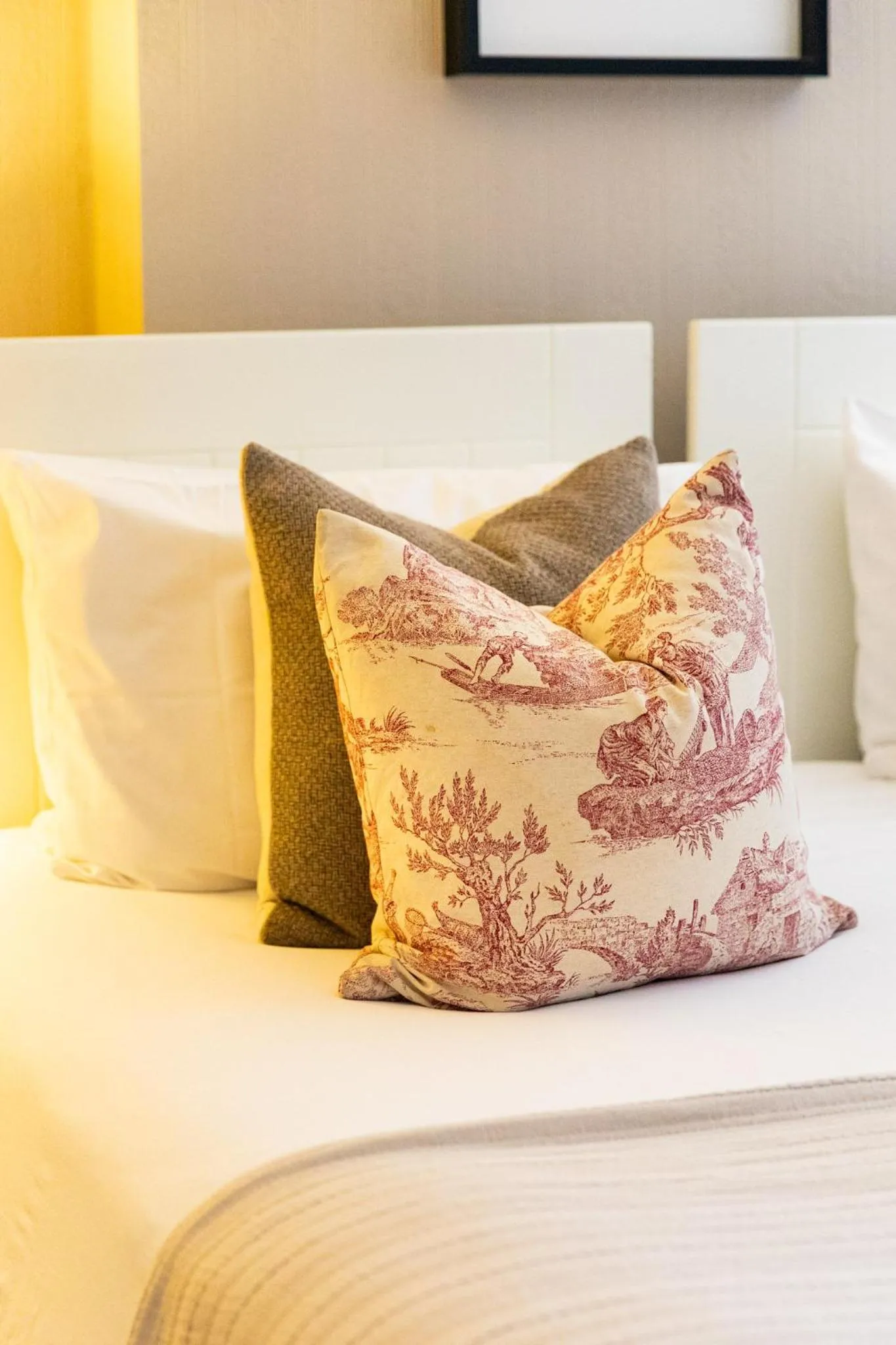 Bedroom, Bed in The Georgian House