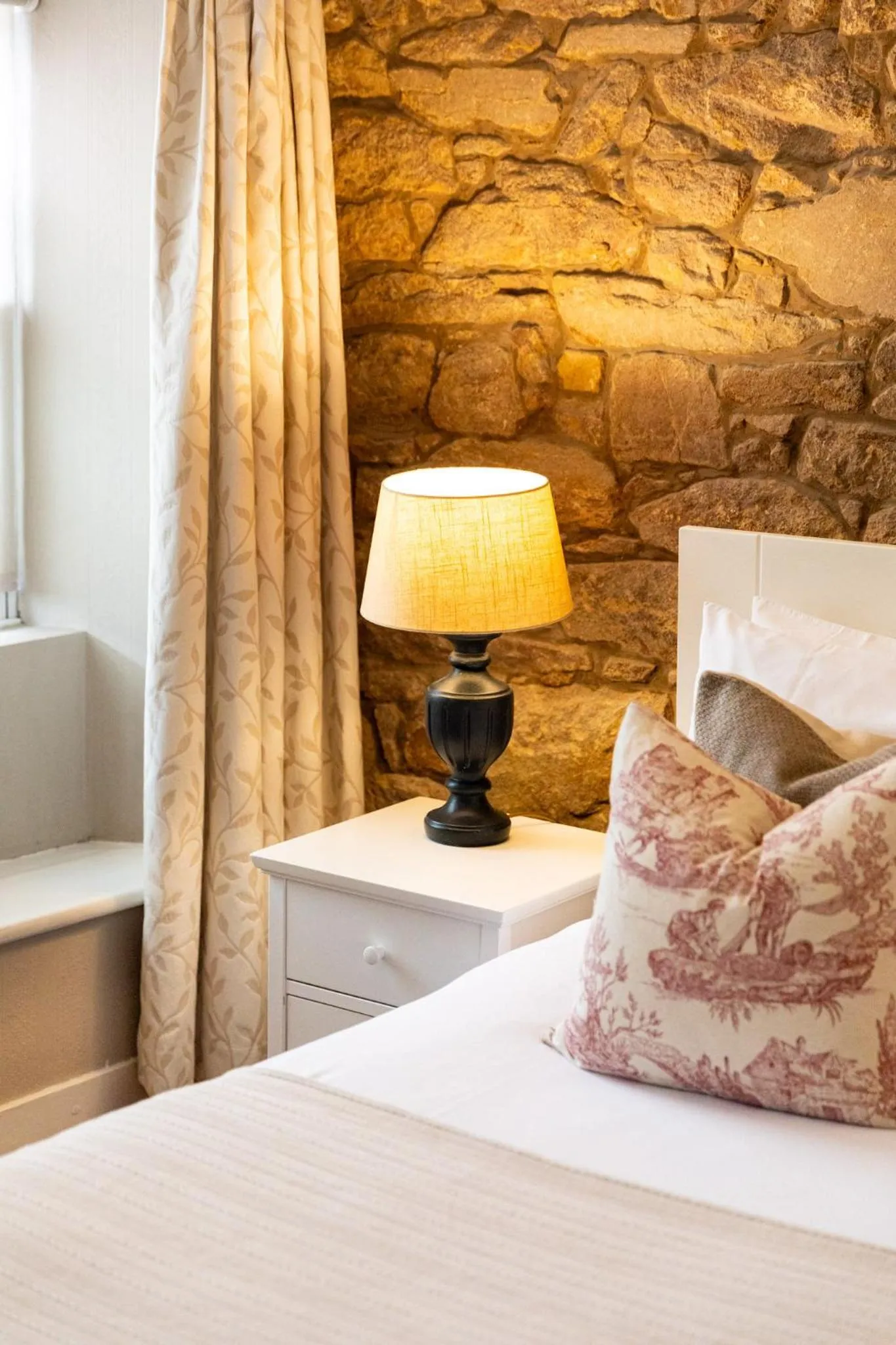 Bedroom, Bed in The Georgian House