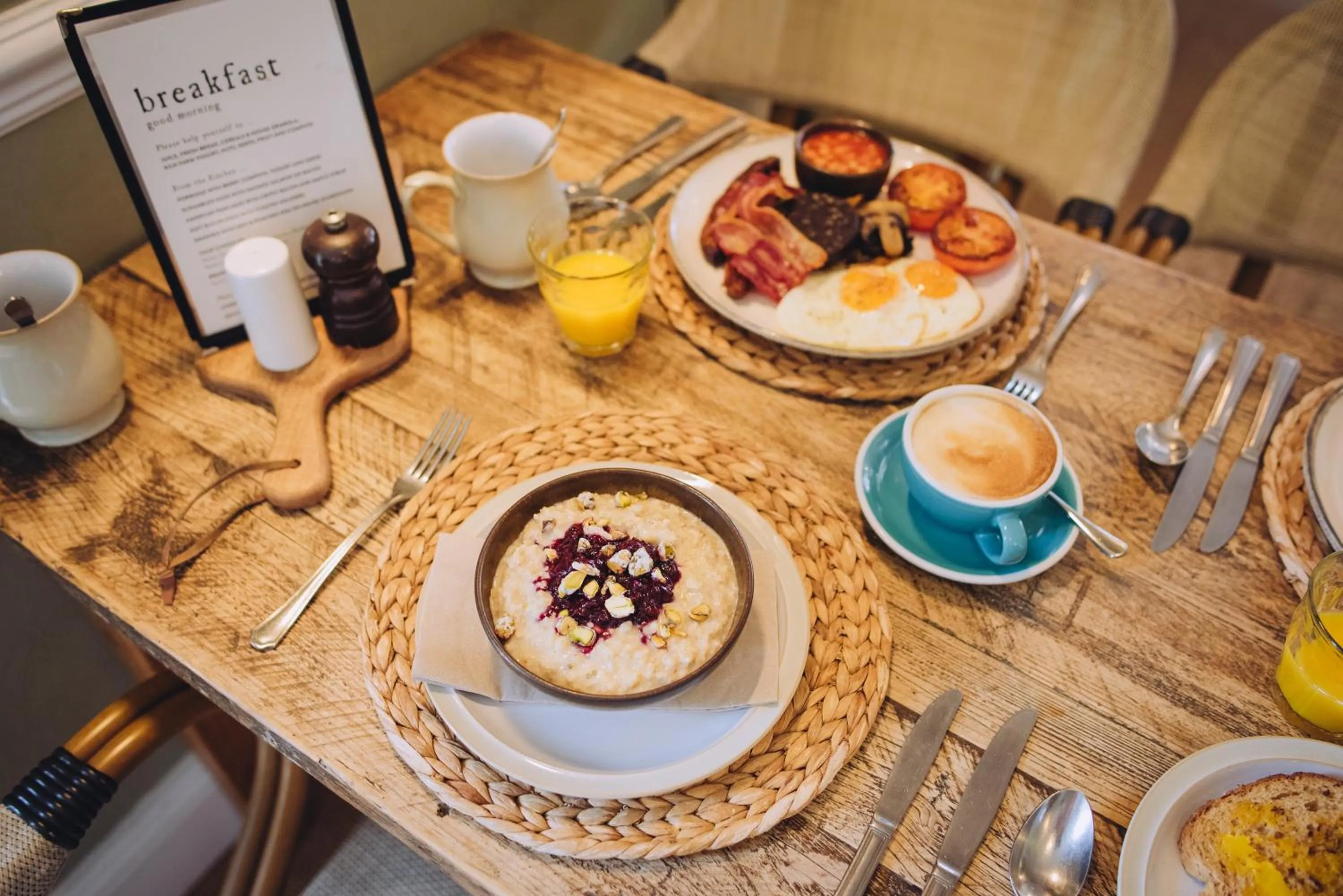 Breakfast in The Georgian House