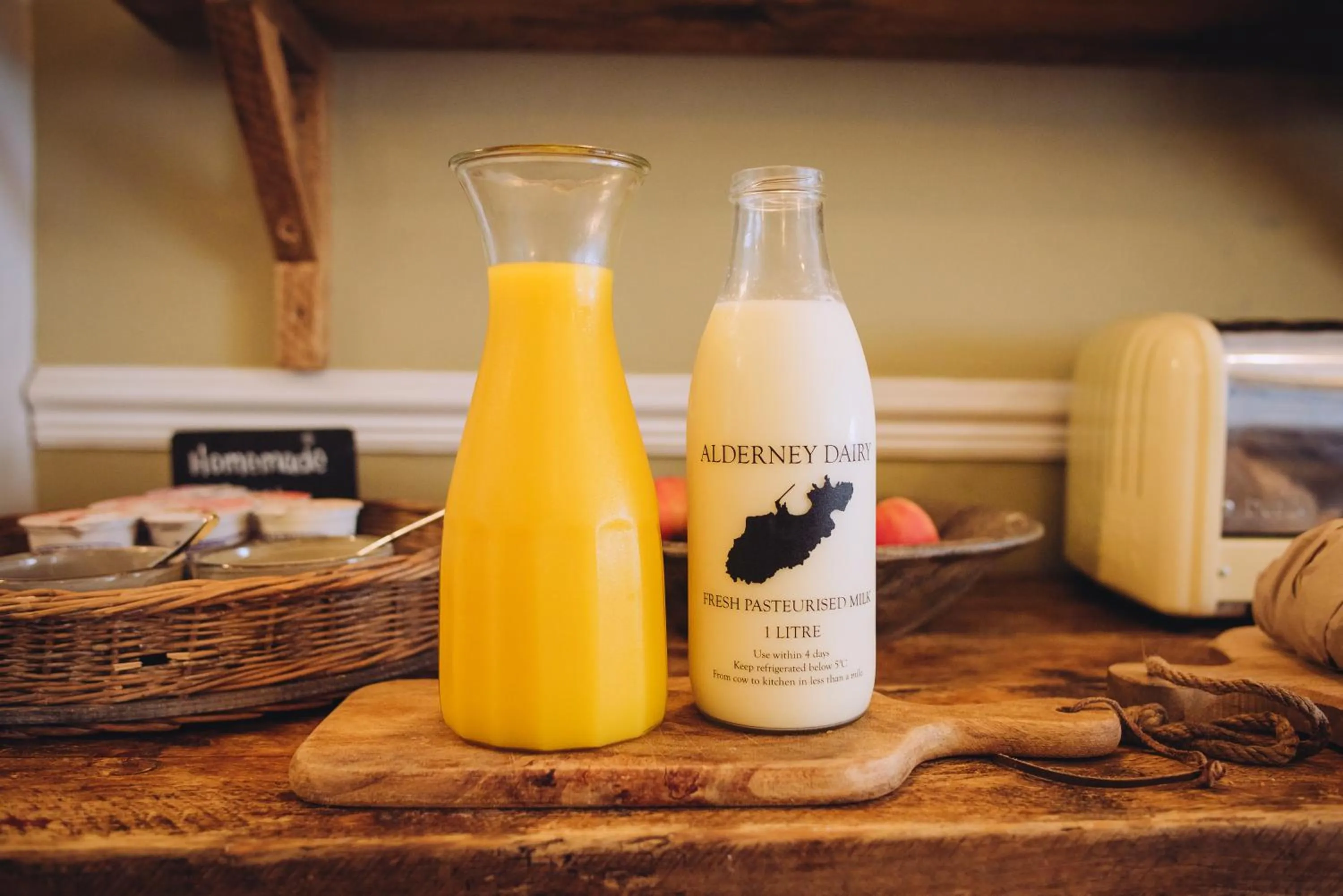 Breakfast in The Georgian House