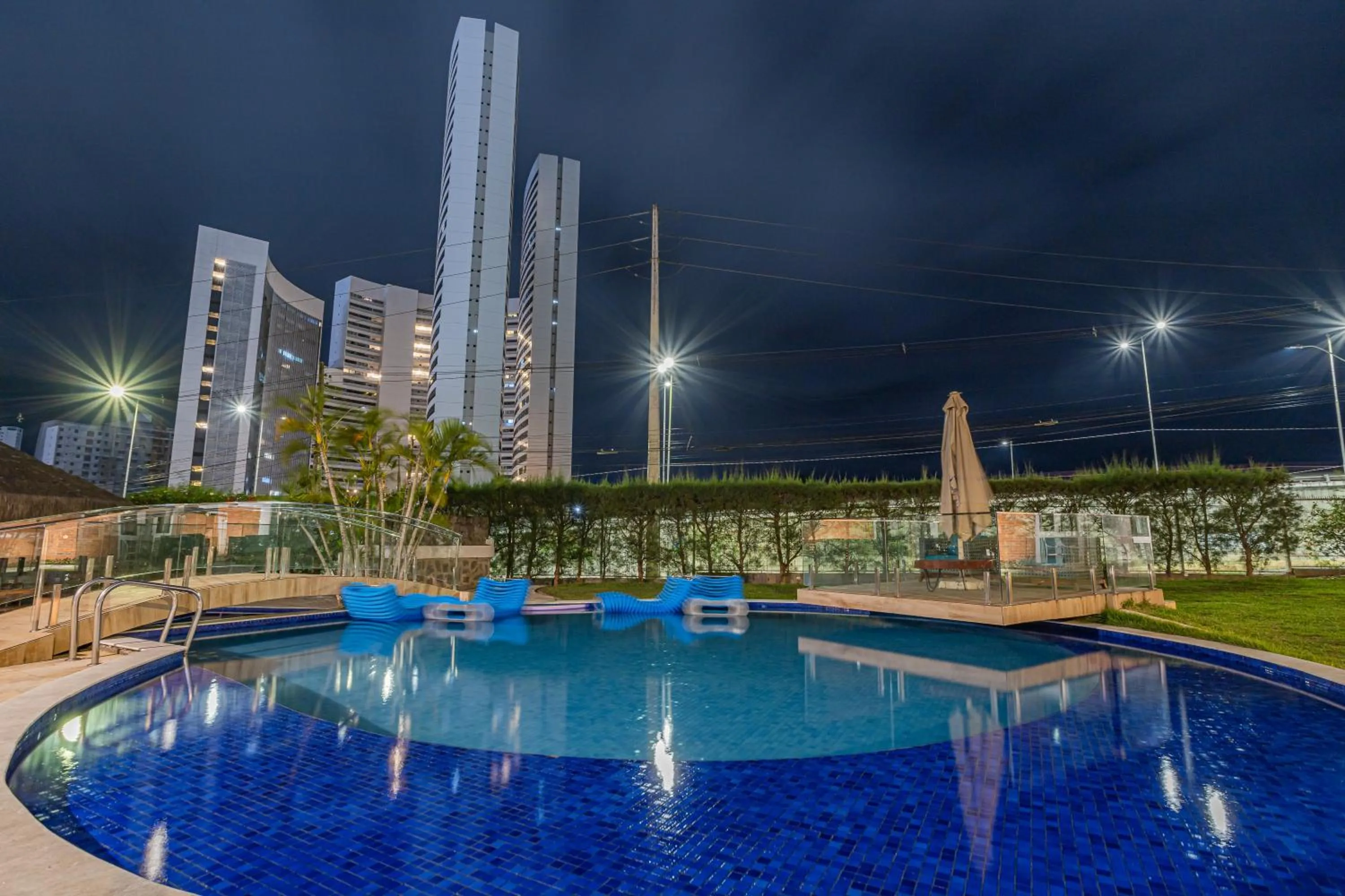 Swimming pool in Hotel Village Premium Campina Grande