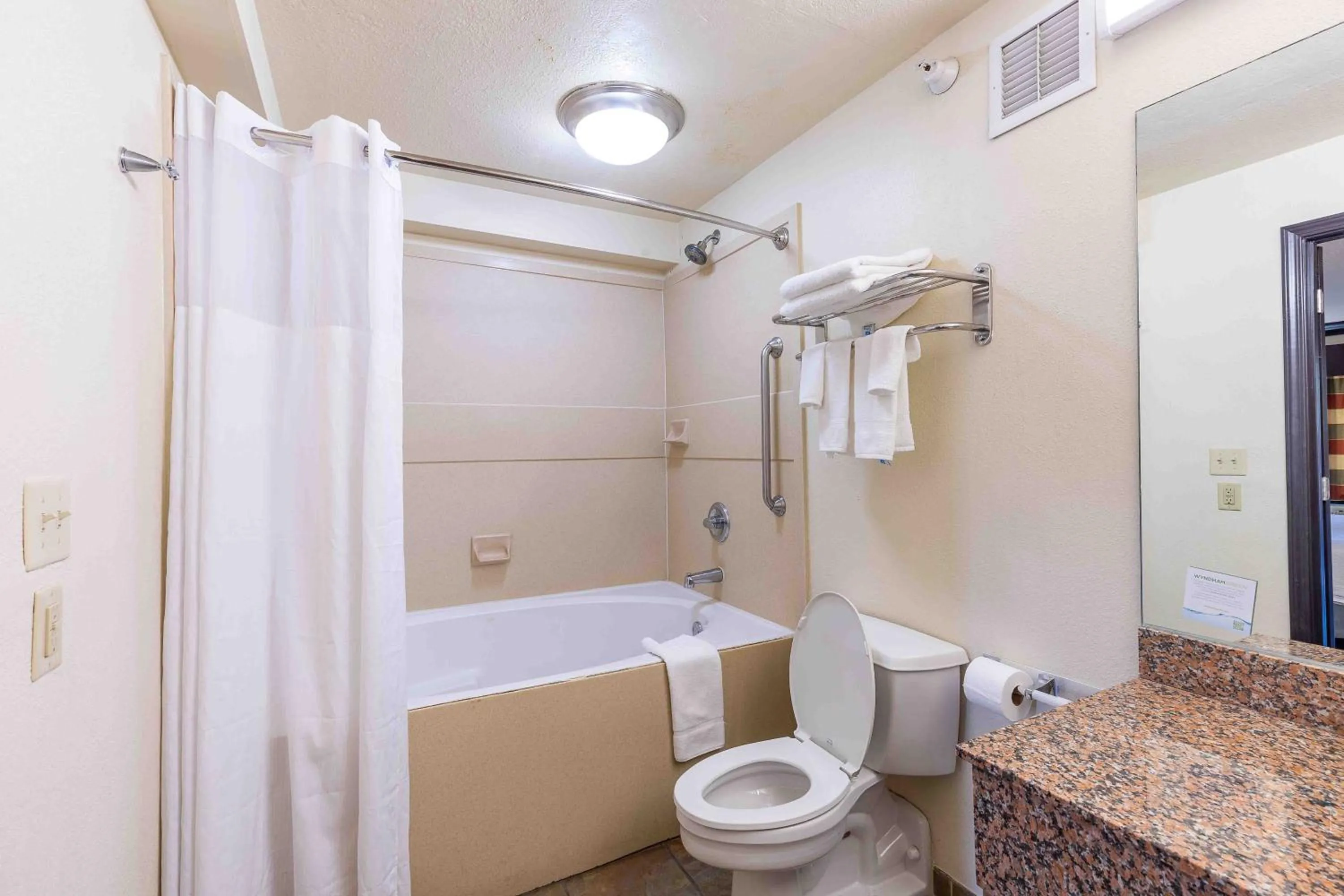 Days Inn by Wyndham Oklahoma City/Moore