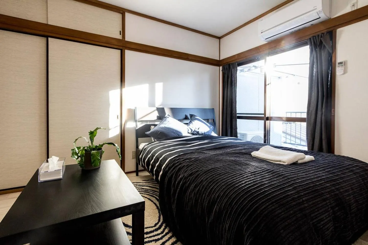 Bed in Ikebukuro Yamase Building #GR1