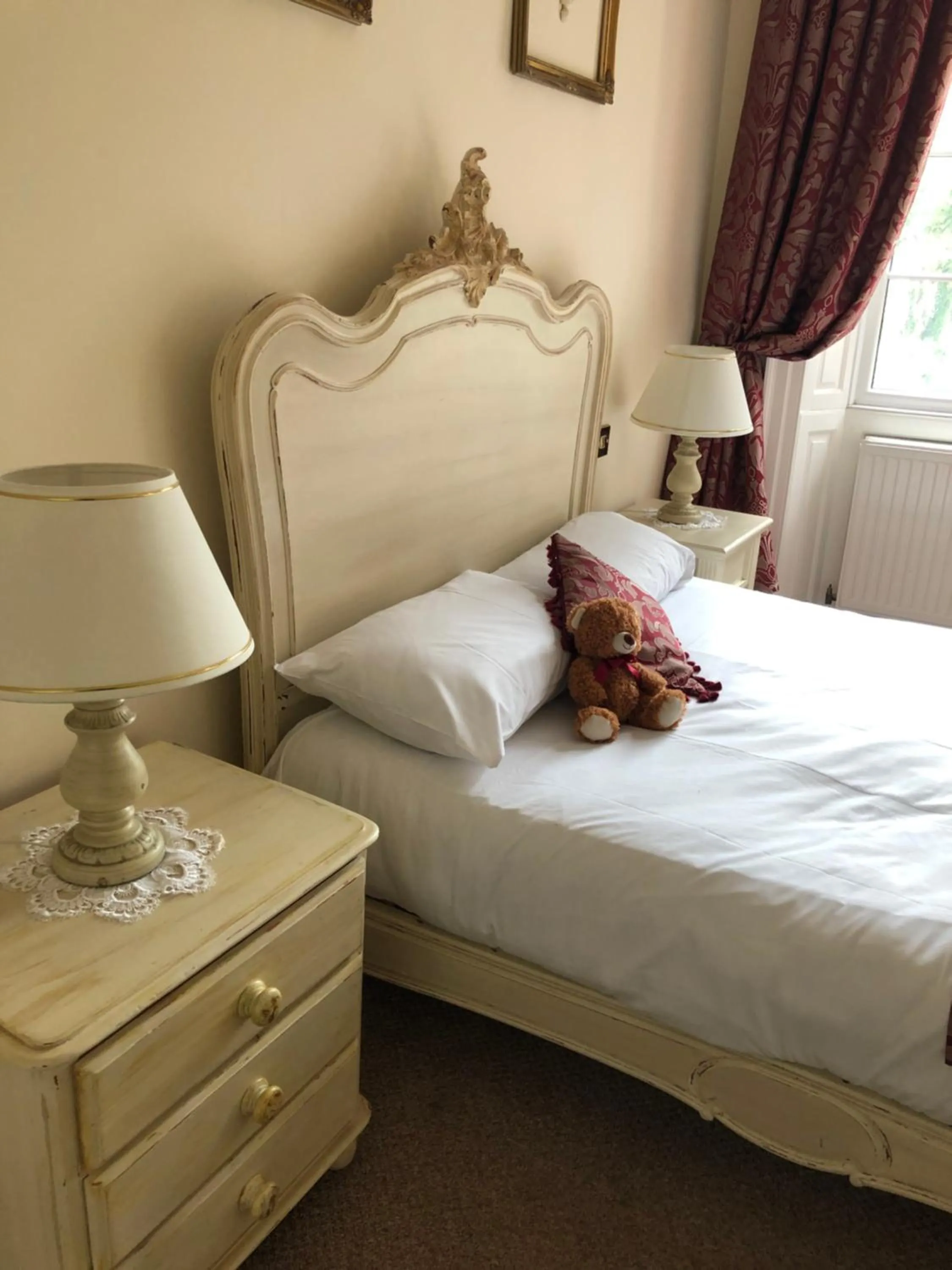 Bed in The Brewers Arms