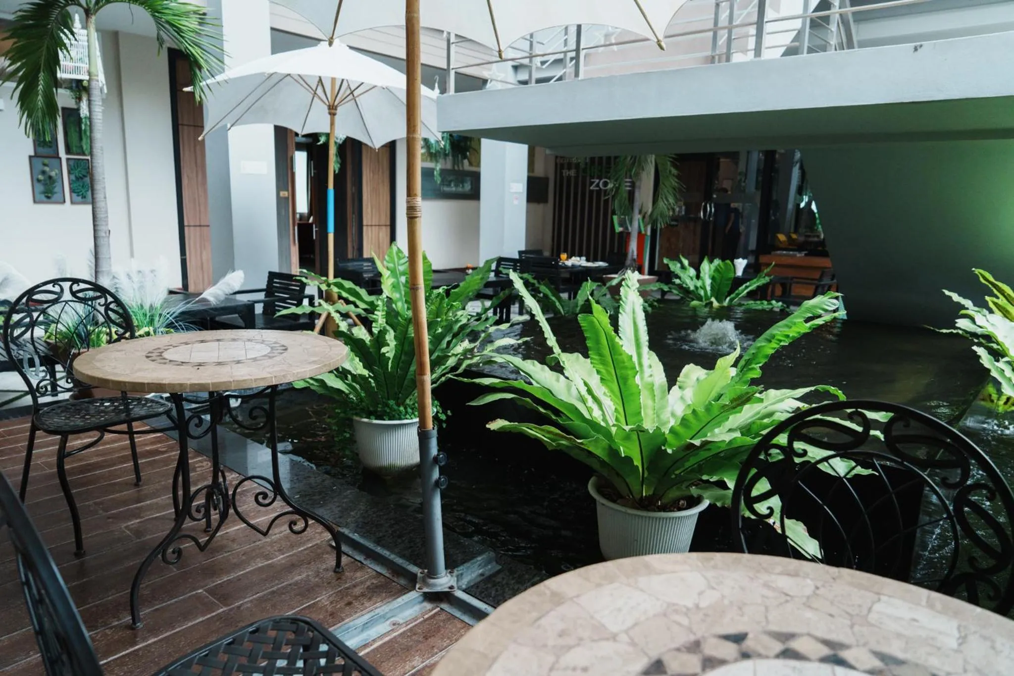 Green Hotel and Resort