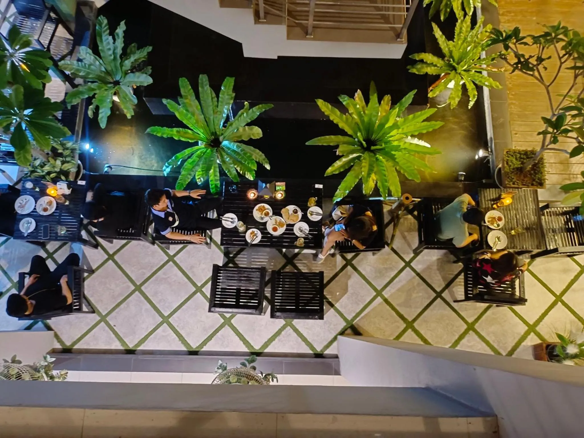 Green Hotel and Resort